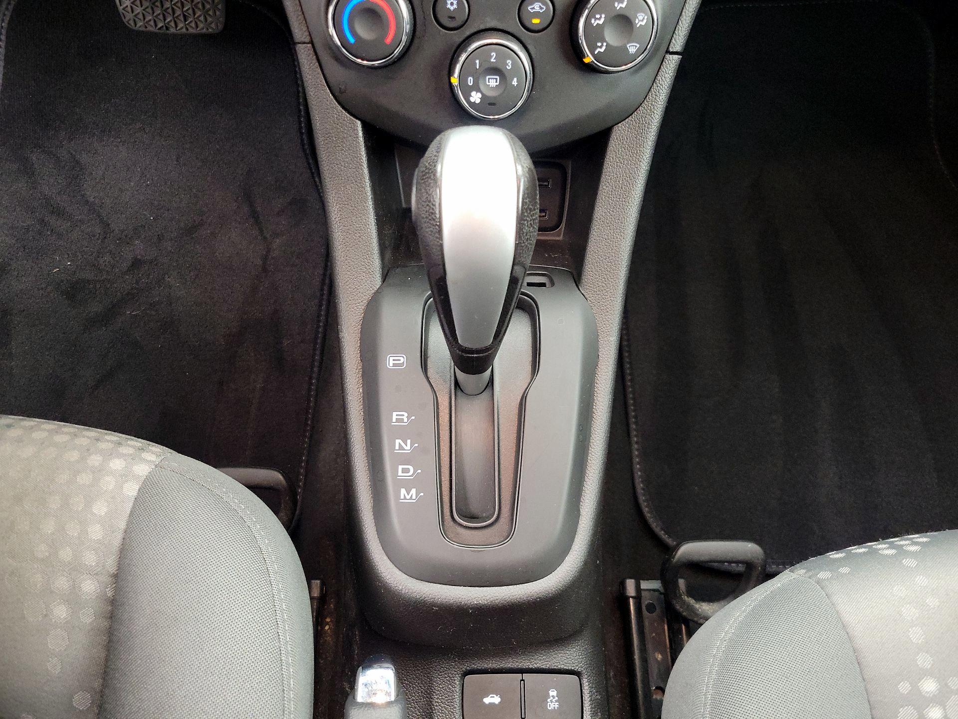 Thumbnail: 2020 Chevrolet Sonic - 17