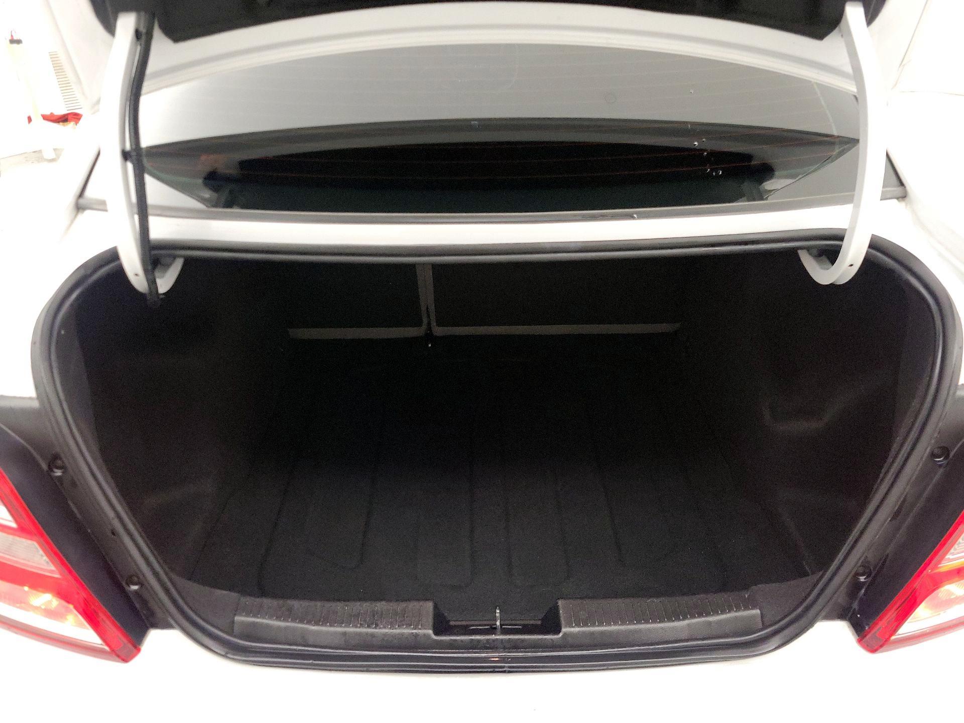 Thumbnail: 2020 Chevrolet Sonic - 20