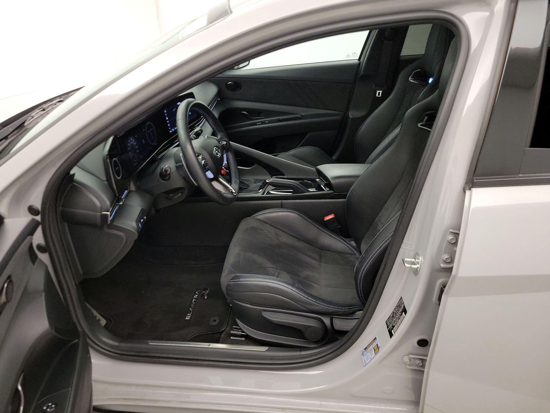 Thumbnail: 2023 Hyundai Elantra - 11