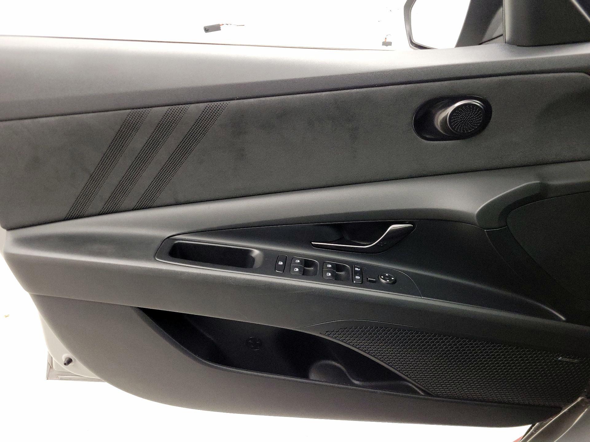 Thumbnail: 2023 Hyundai Elantra - 12