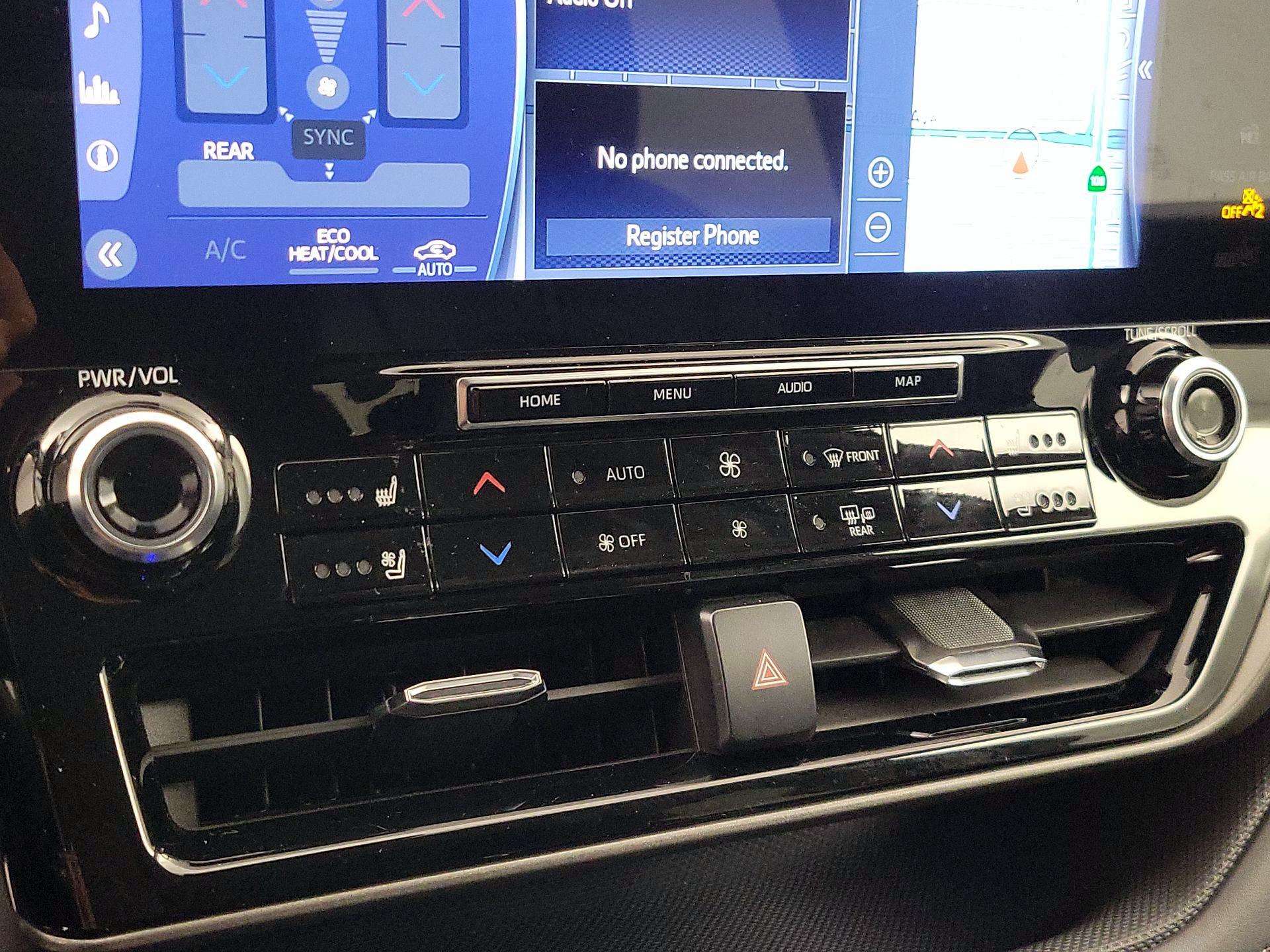 Thumbnail: 2021 Toyota Highlander - 17