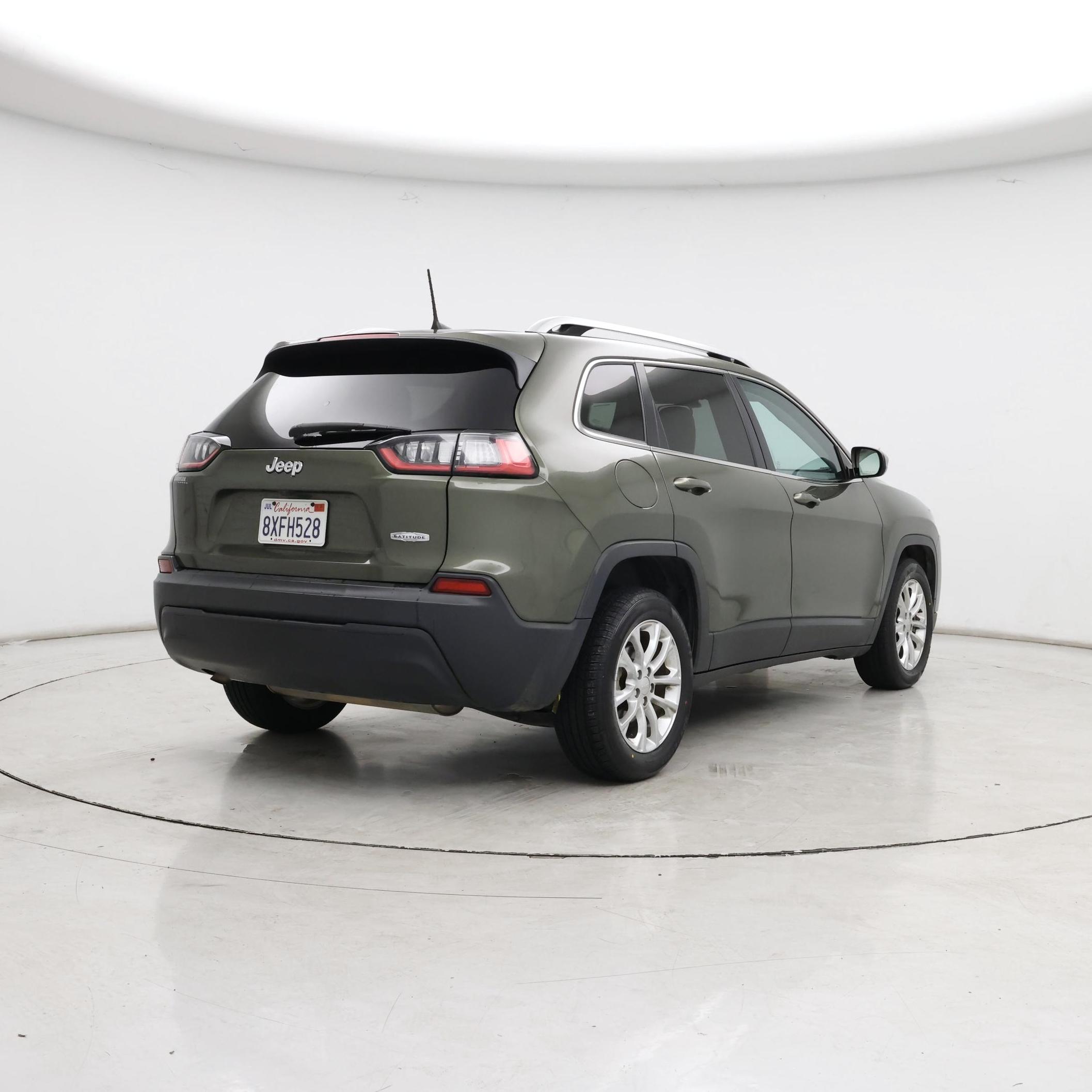 Thumbnail: 2019 Jeep Cherokee - 8