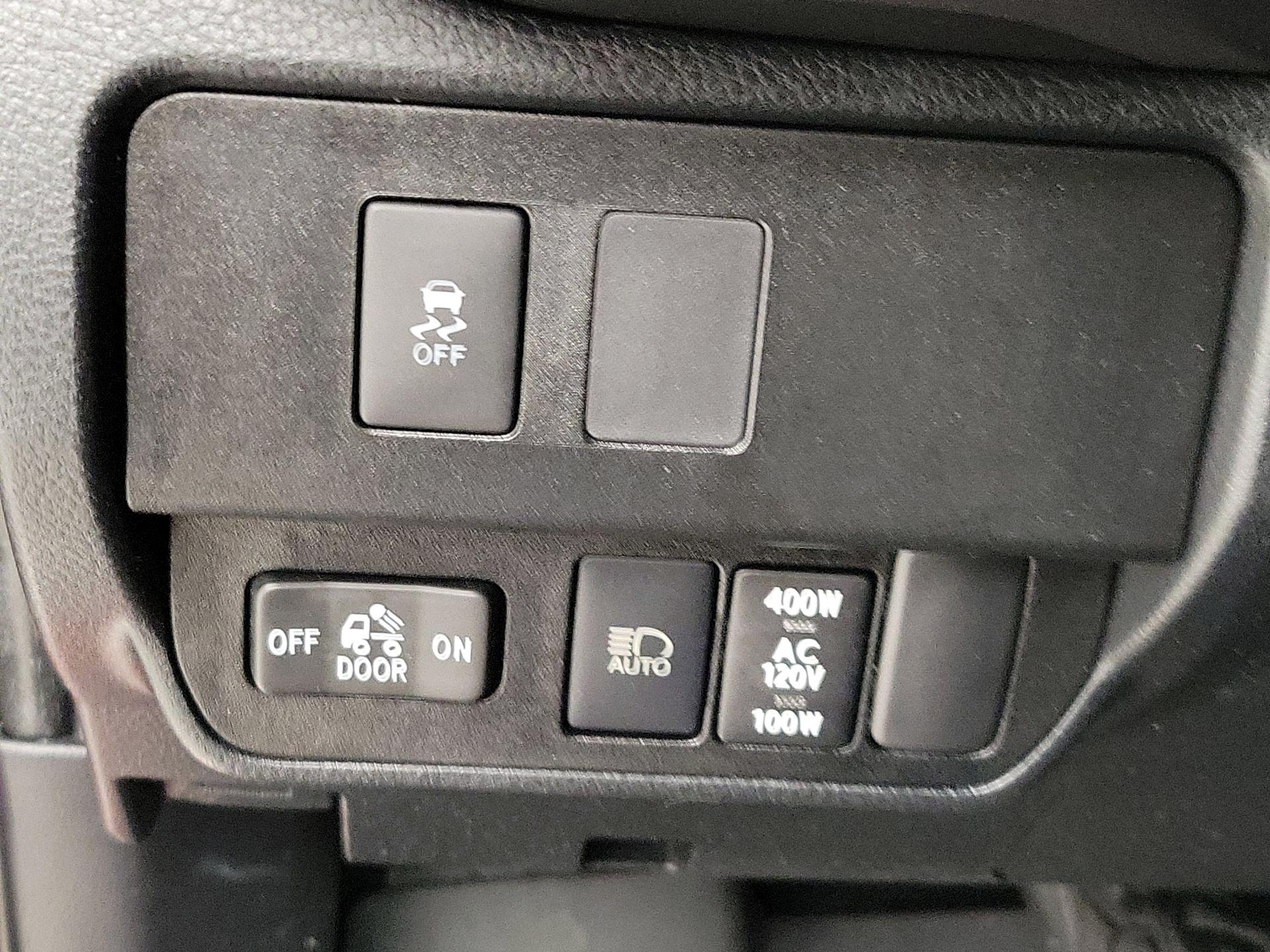 Thumbnail: 2021 Toyota Tacoma - 13