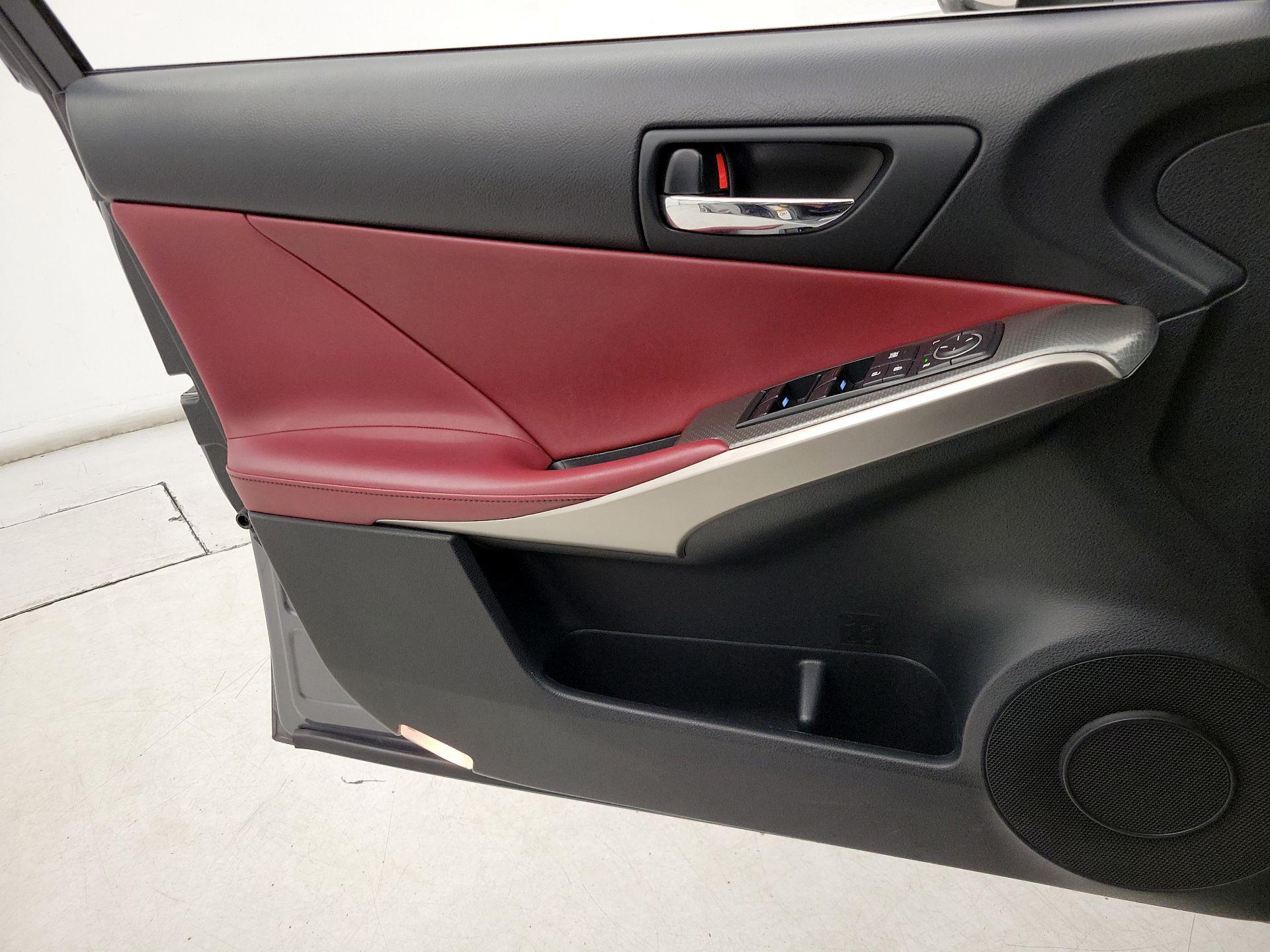 Thumbnail: 2014 Lexus IS - 12