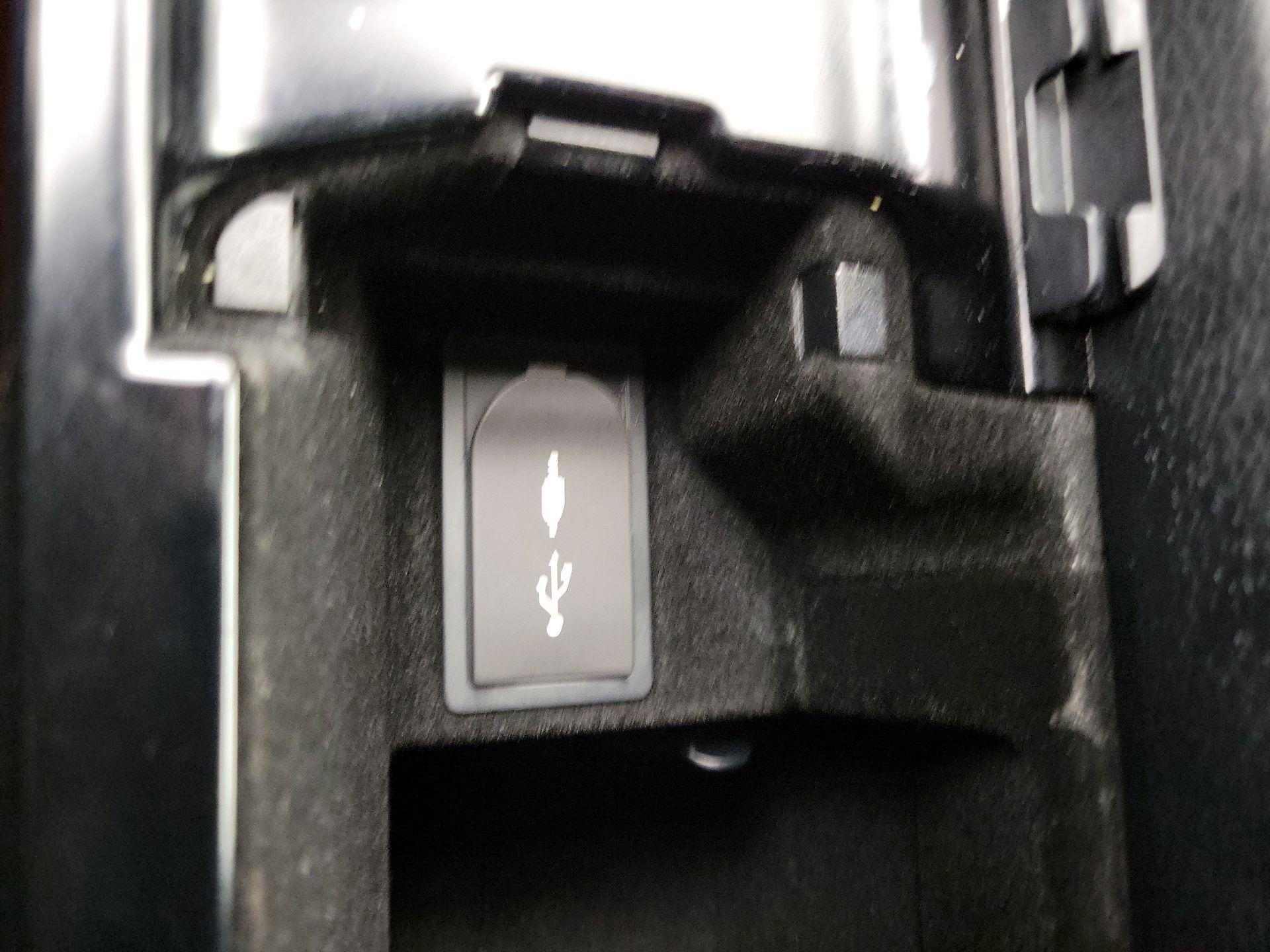 Thumbnail: 2014 Lexus IS - 18