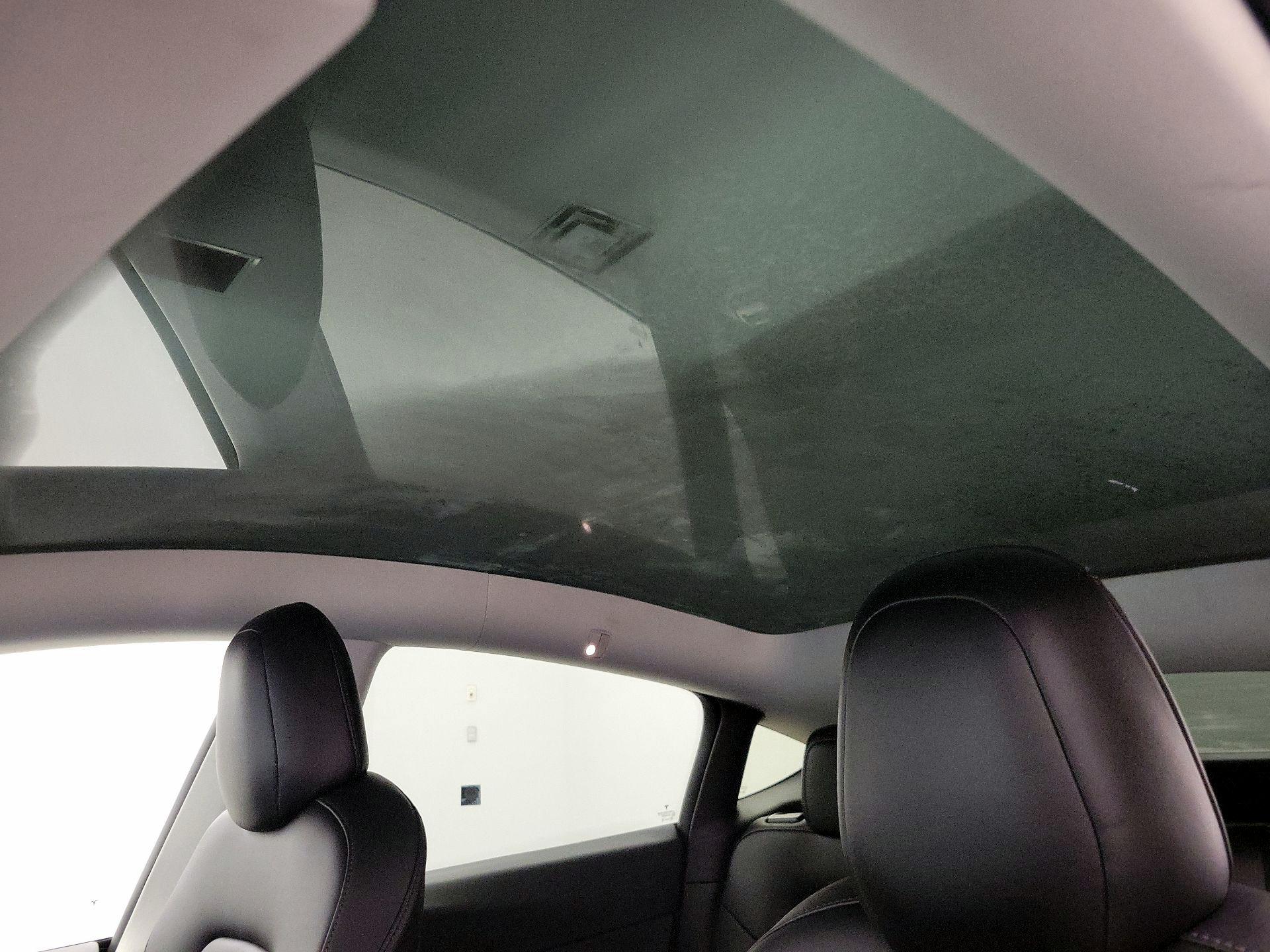 Thumbnail: 2022 Tesla Model Y - 18