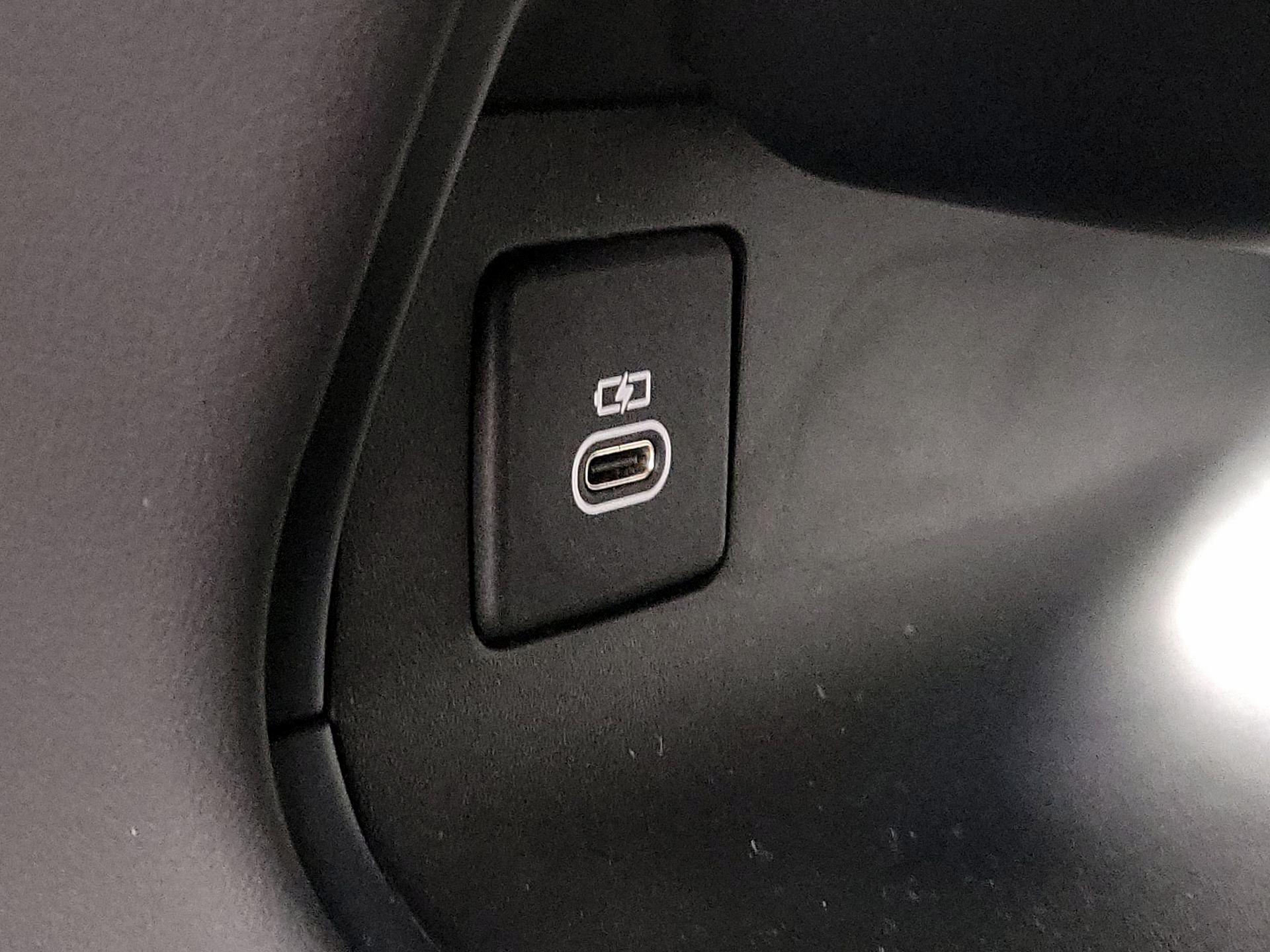 Thumbnail: 2024 Land Rover Range Rover Sport - 19