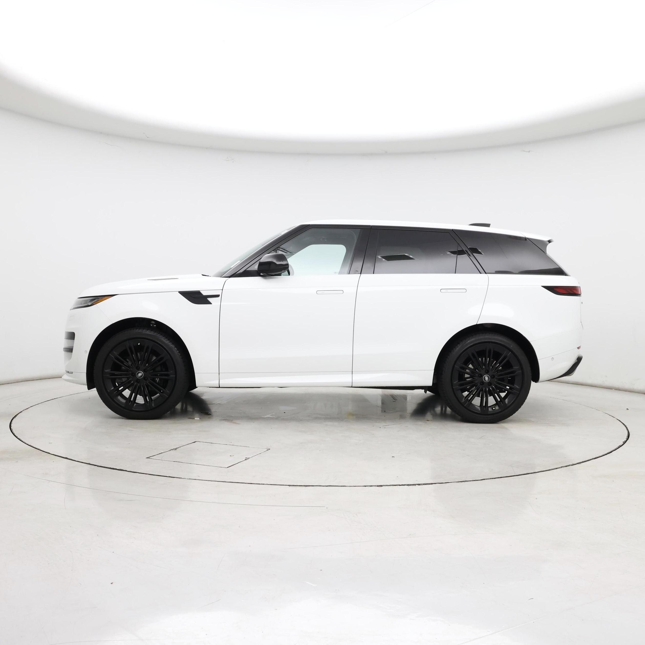 Thumbnail: 2024 Land Rover Range Rover Sport - 3