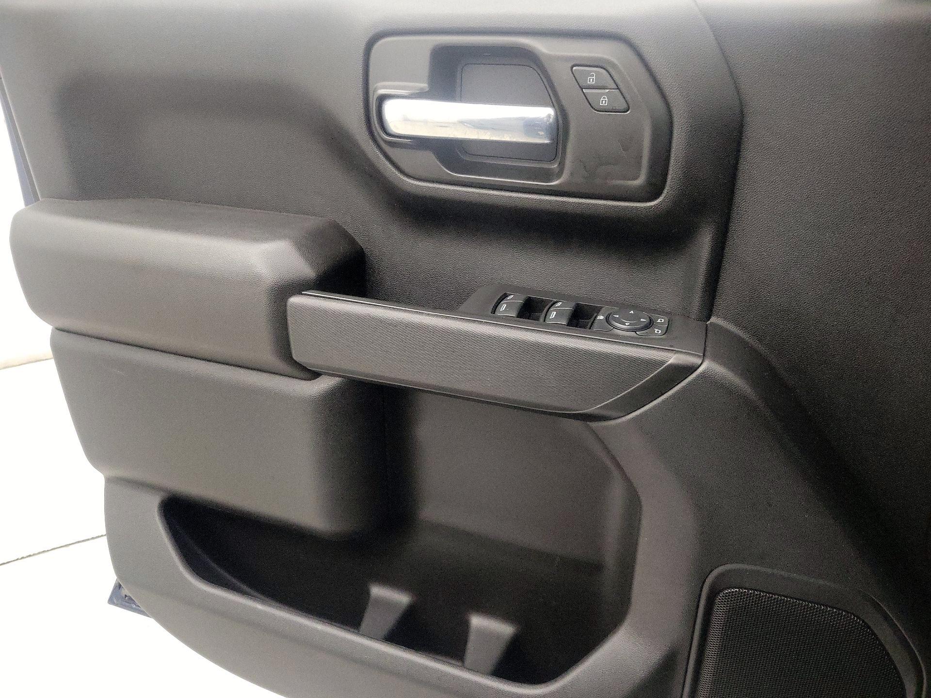 Thumbnail: 2021 Chevrolet Silverado 1500 - 12