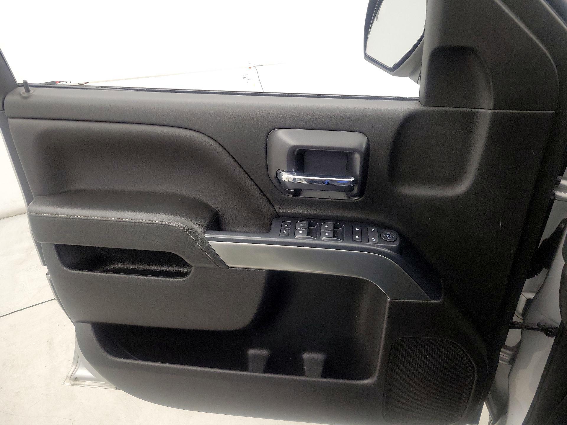 Thumbnail: 2019 Chevrolet Silverado 1500 - 12