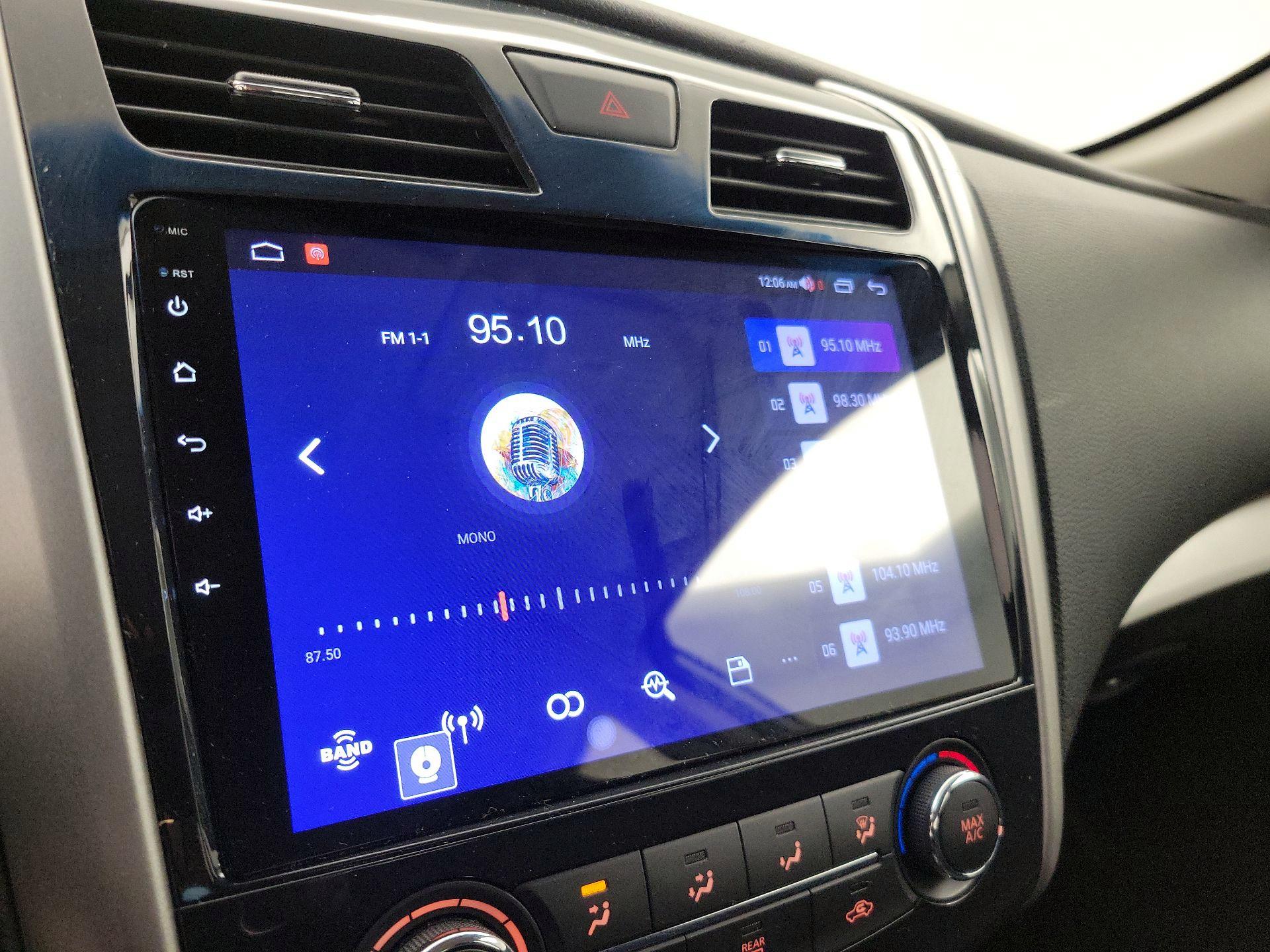 Thumbnail: 2015 Nissan Altima - 15