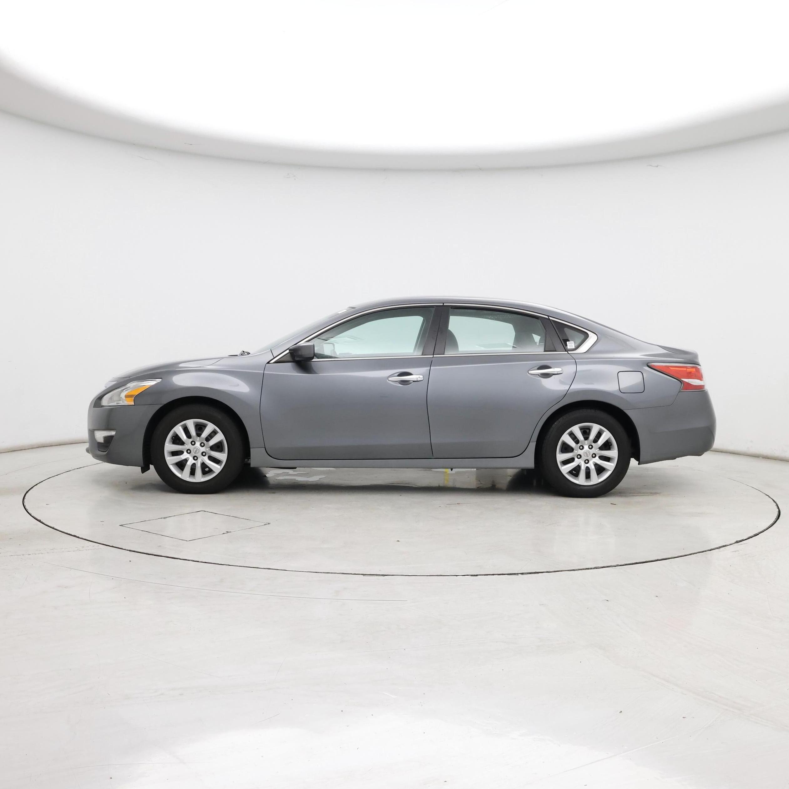 Thumbnail: 2015 Nissan Altima - 3