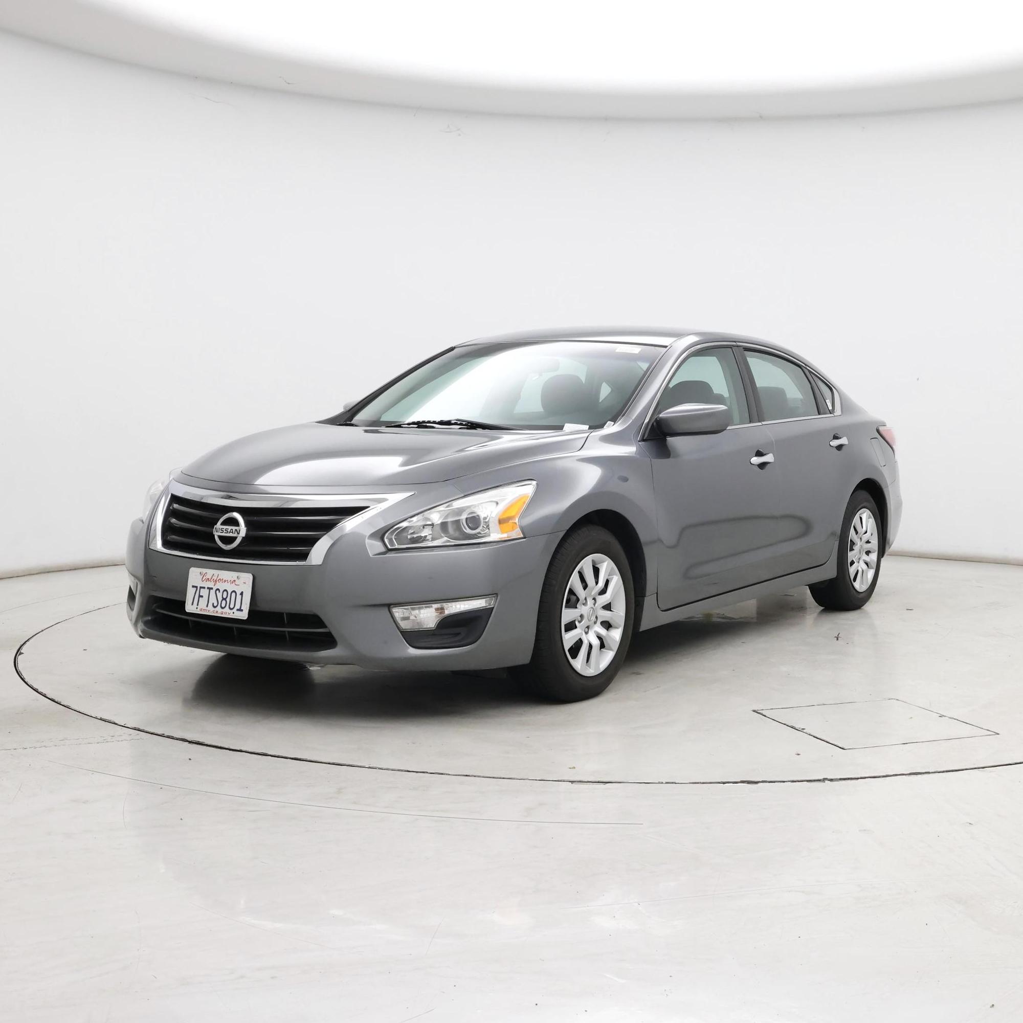 Thumbnail: 2015 Nissan Altima - 4