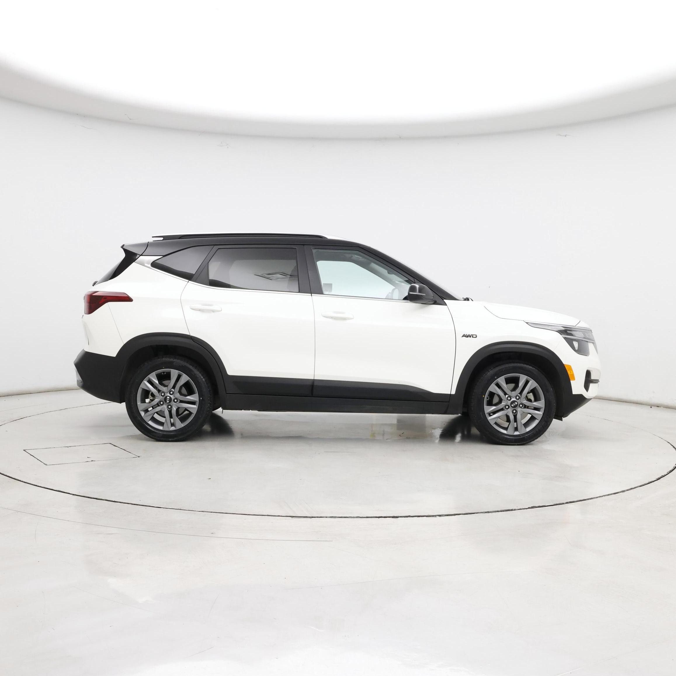 Thumbnail: 2021 Kia Seltos - 7