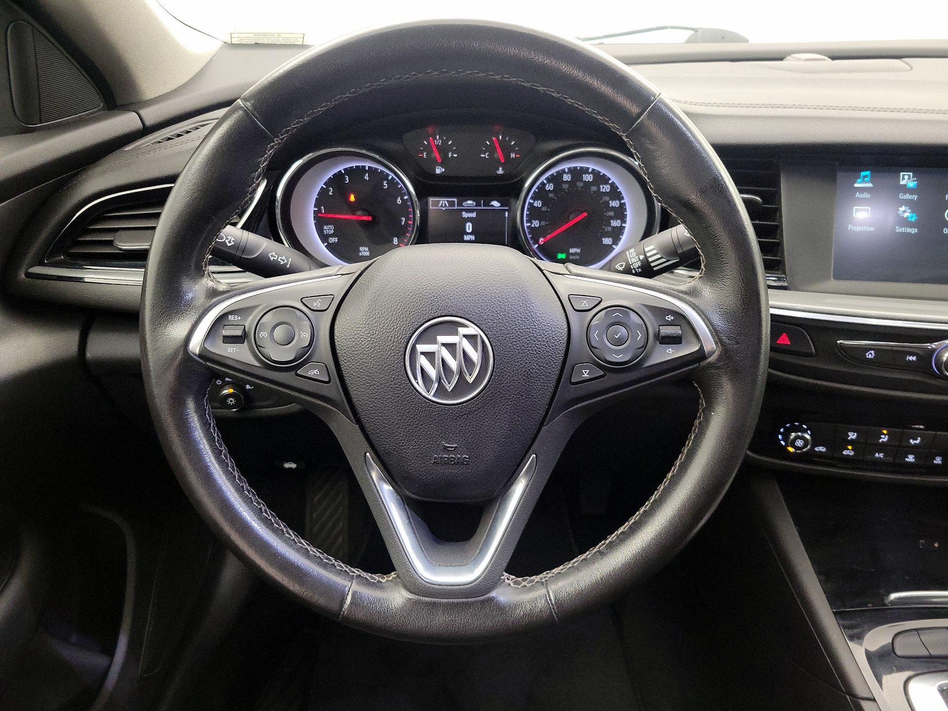 Thumbnail: 2018 Buick Regal - 10