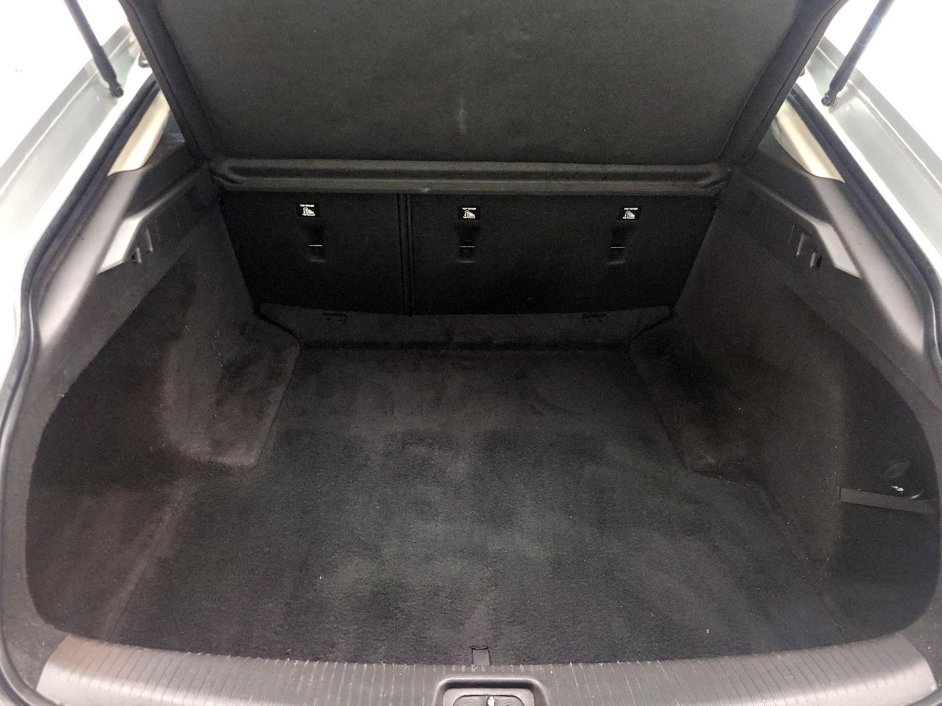 Thumbnail: 2018 Buick Regal - 20