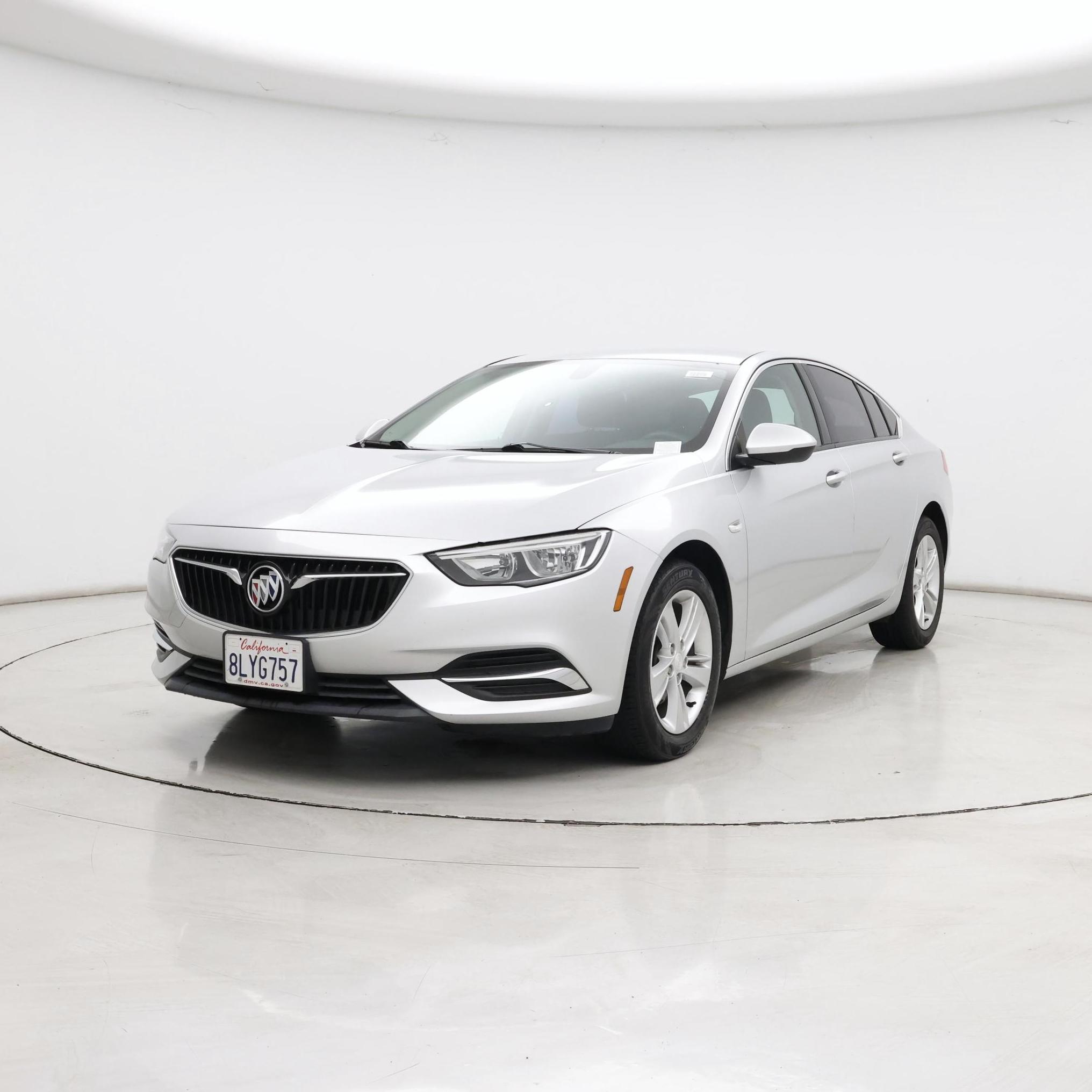 Thumbnail: 2018 Buick Regal - 4