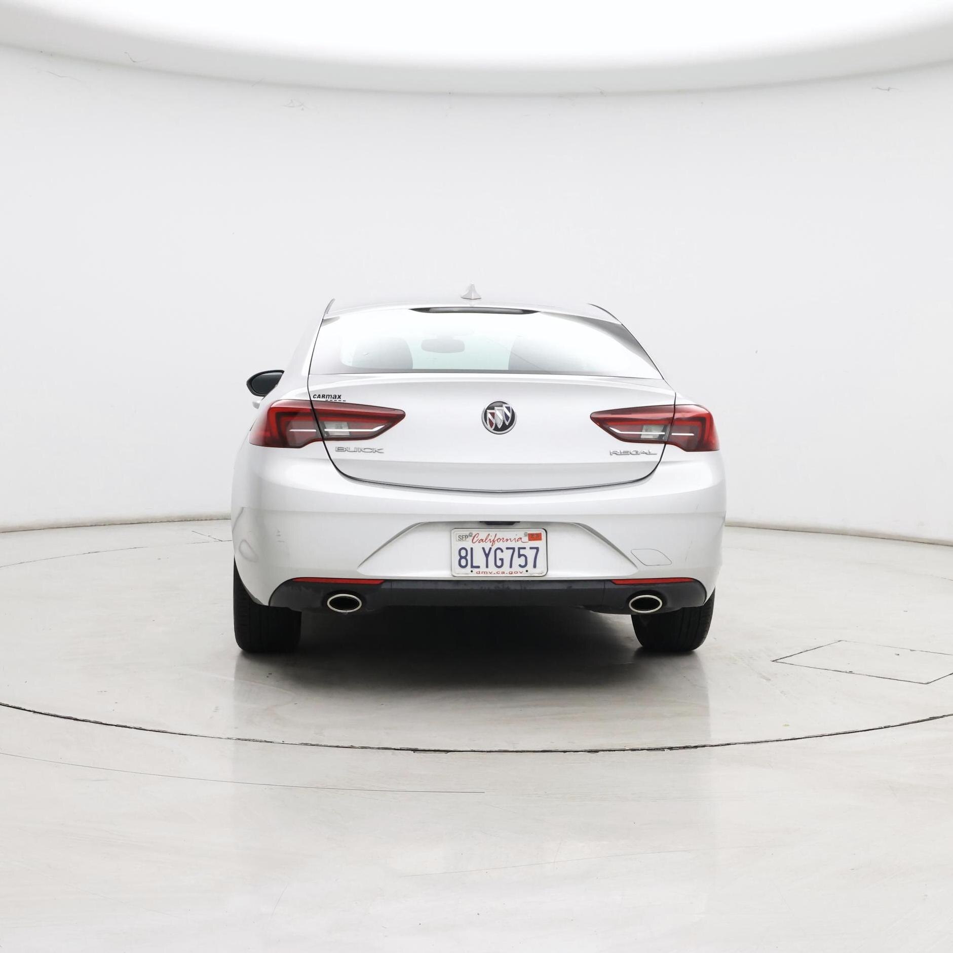 Thumbnail: 2018 Buick Regal - 6