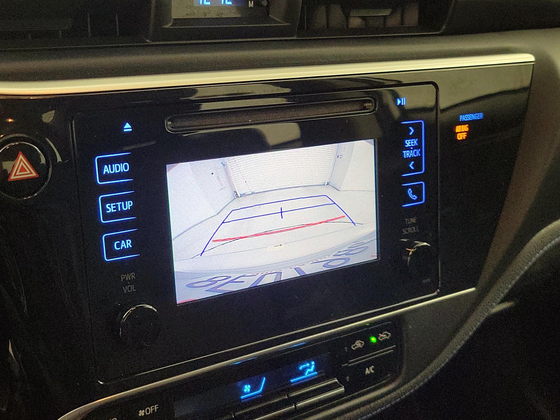 Thumbnail: 2018 Toyota Corolla - 14