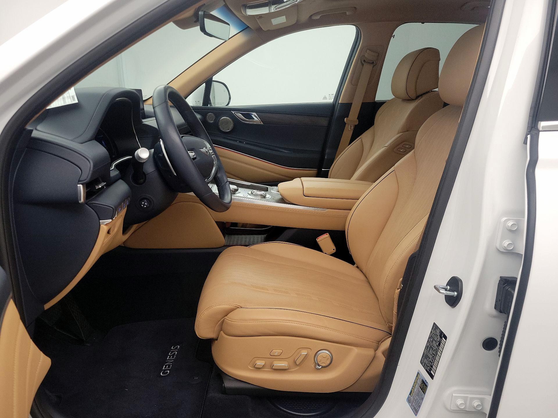 Thumbnail: 2023 Genesis GV80 - 11