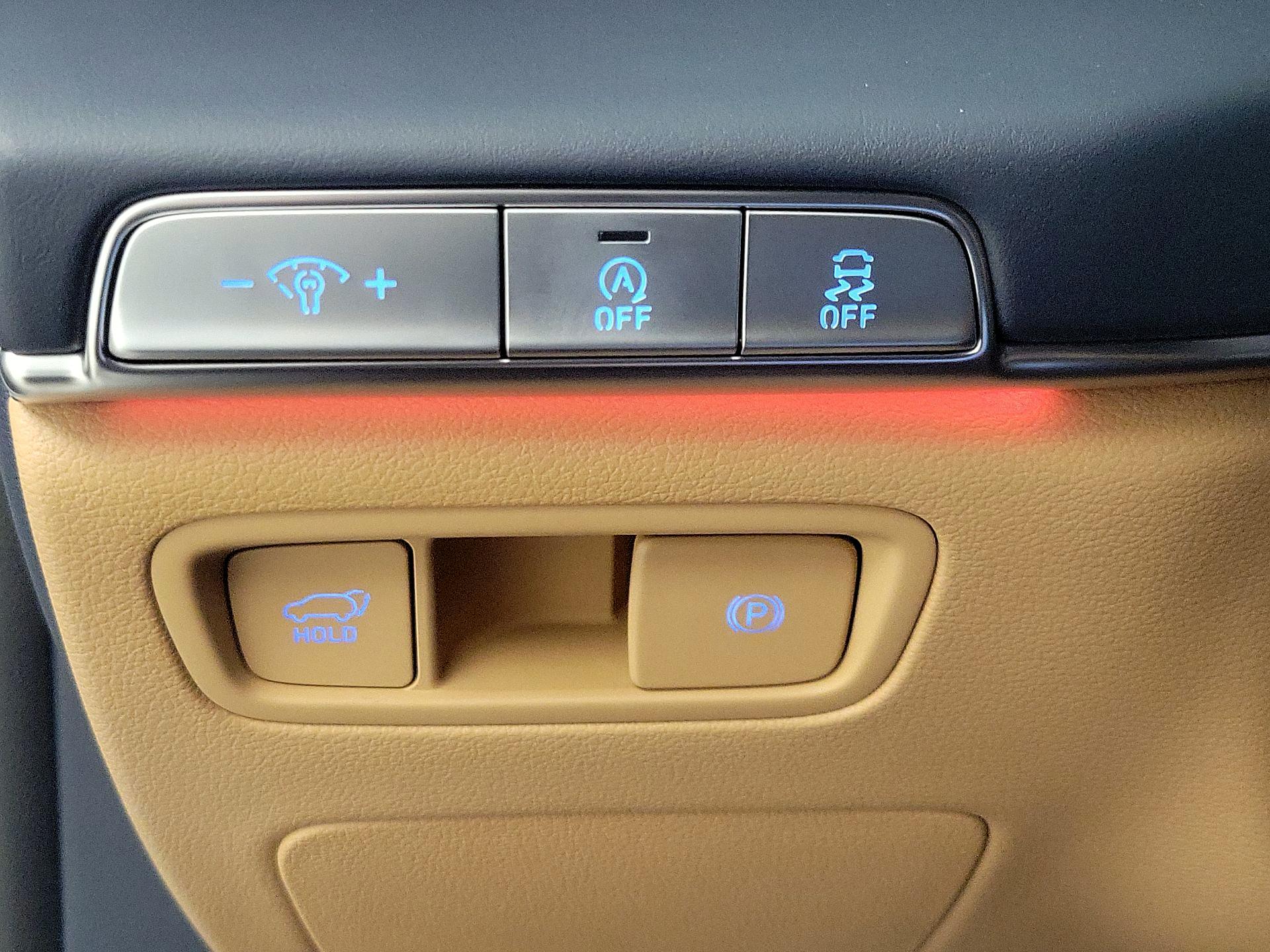 Thumbnail: 2023 Genesis GV80 - 13