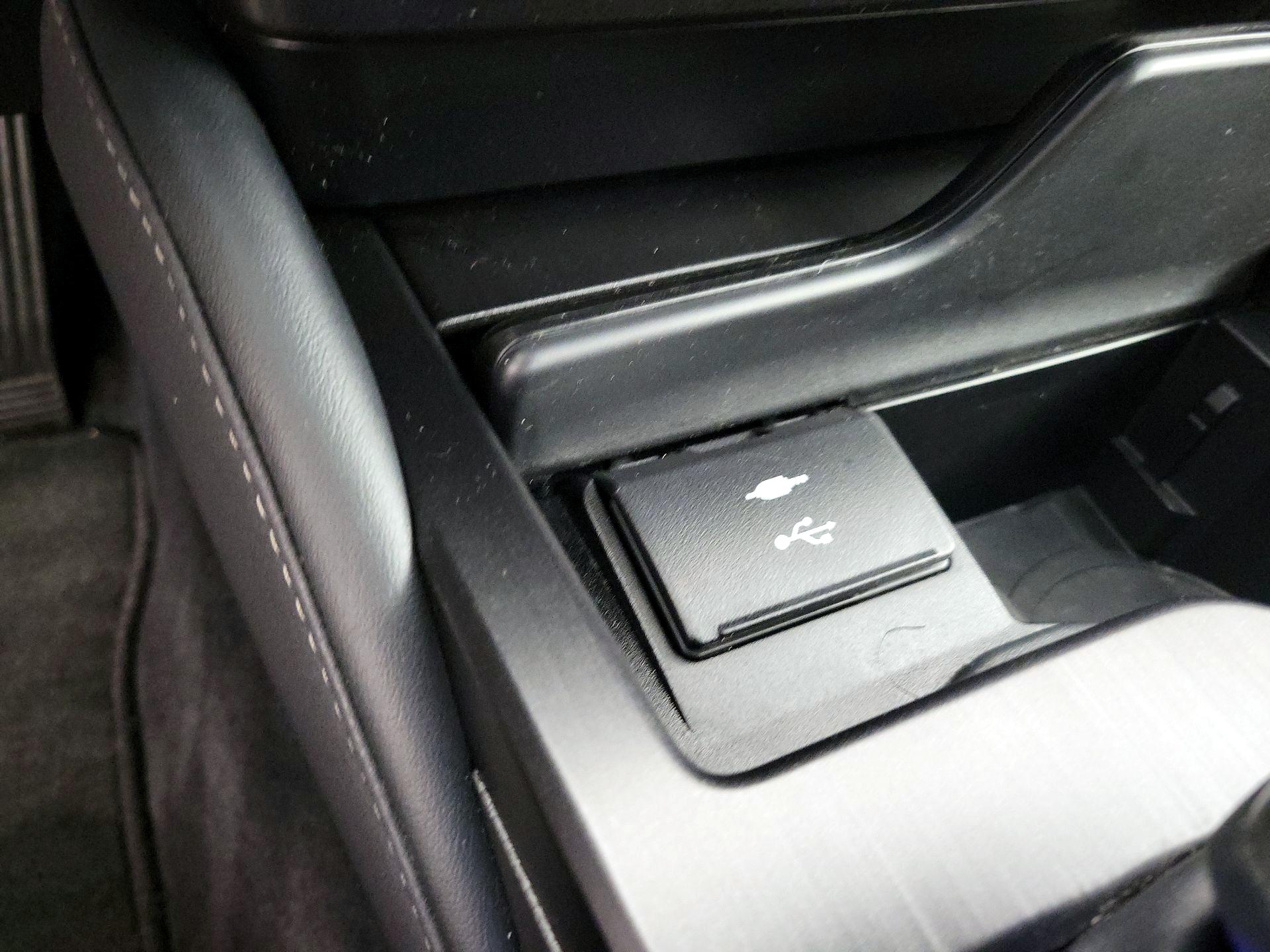 Thumbnail: 2022 Lexus ES - 18