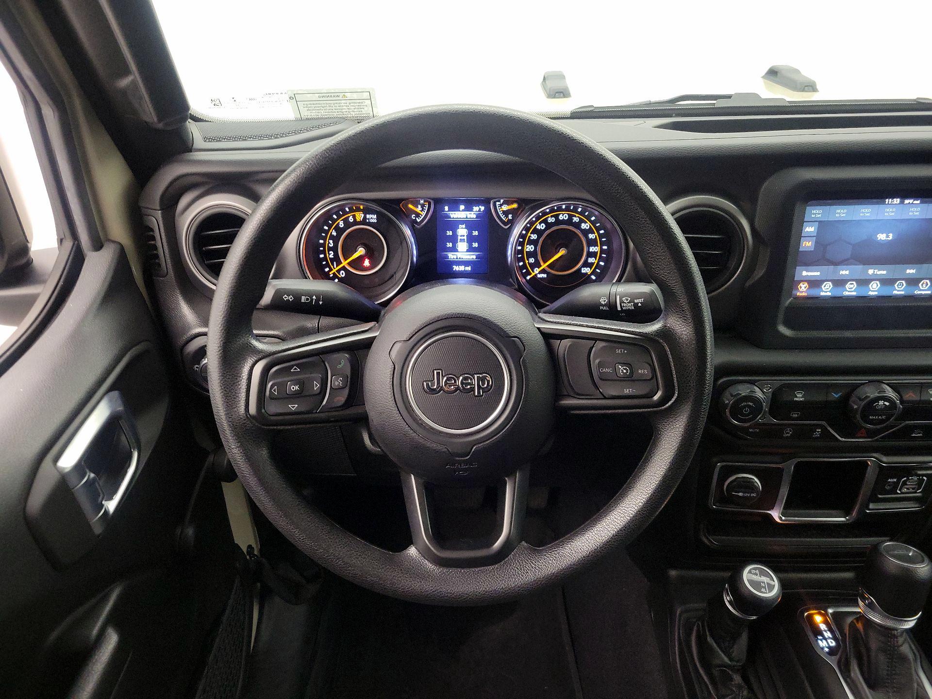 Thumbnail: 2022 Jeep Gladiator - 10