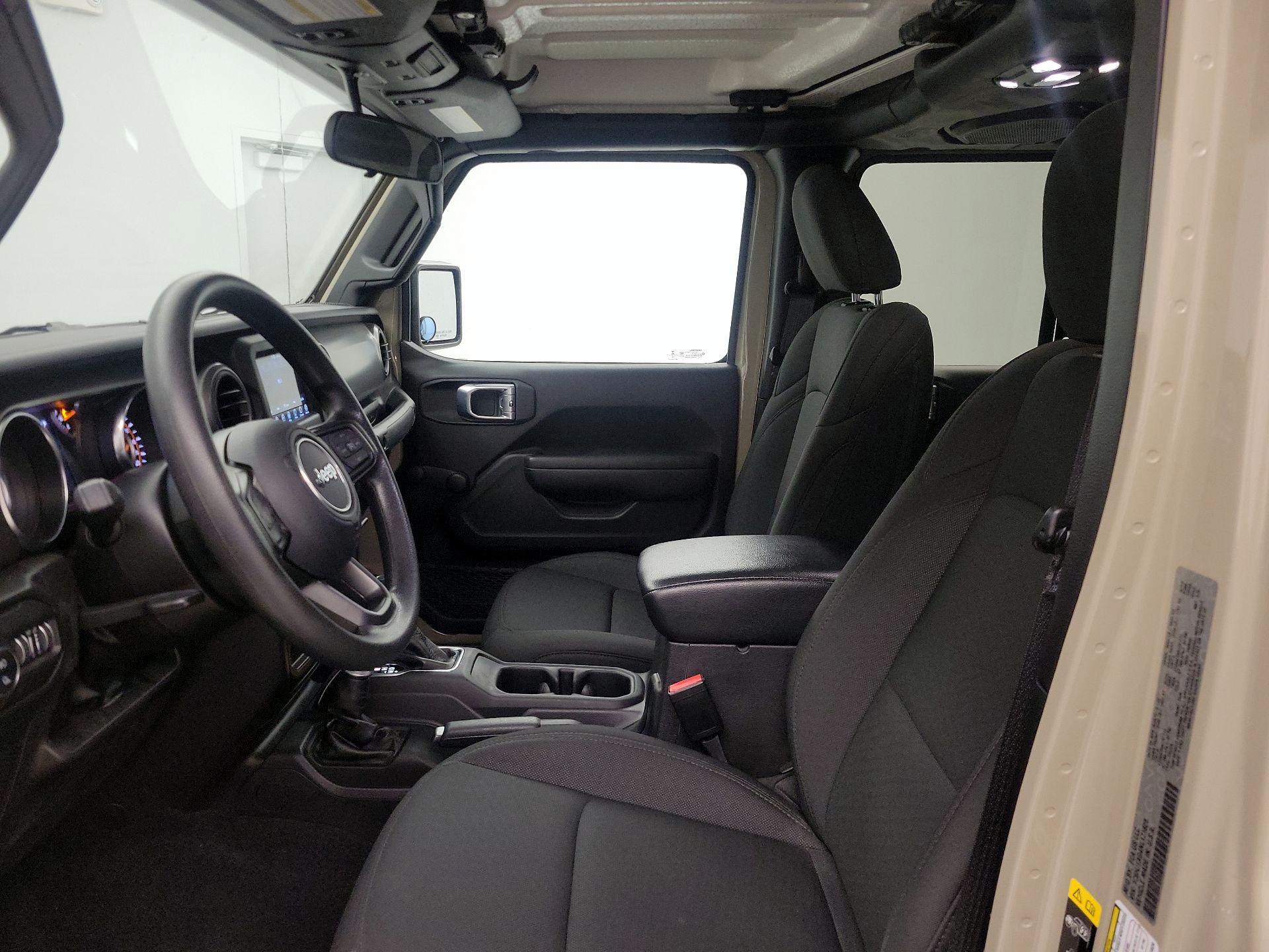 Thumbnail: 2022 Jeep Gladiator - 11