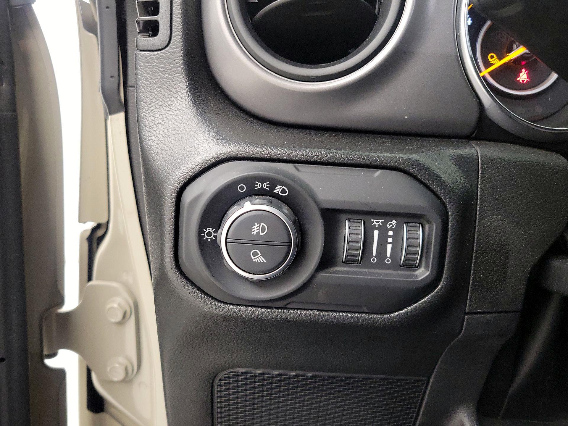 Thumbnail: 2022 Jeep Gladiator - 13