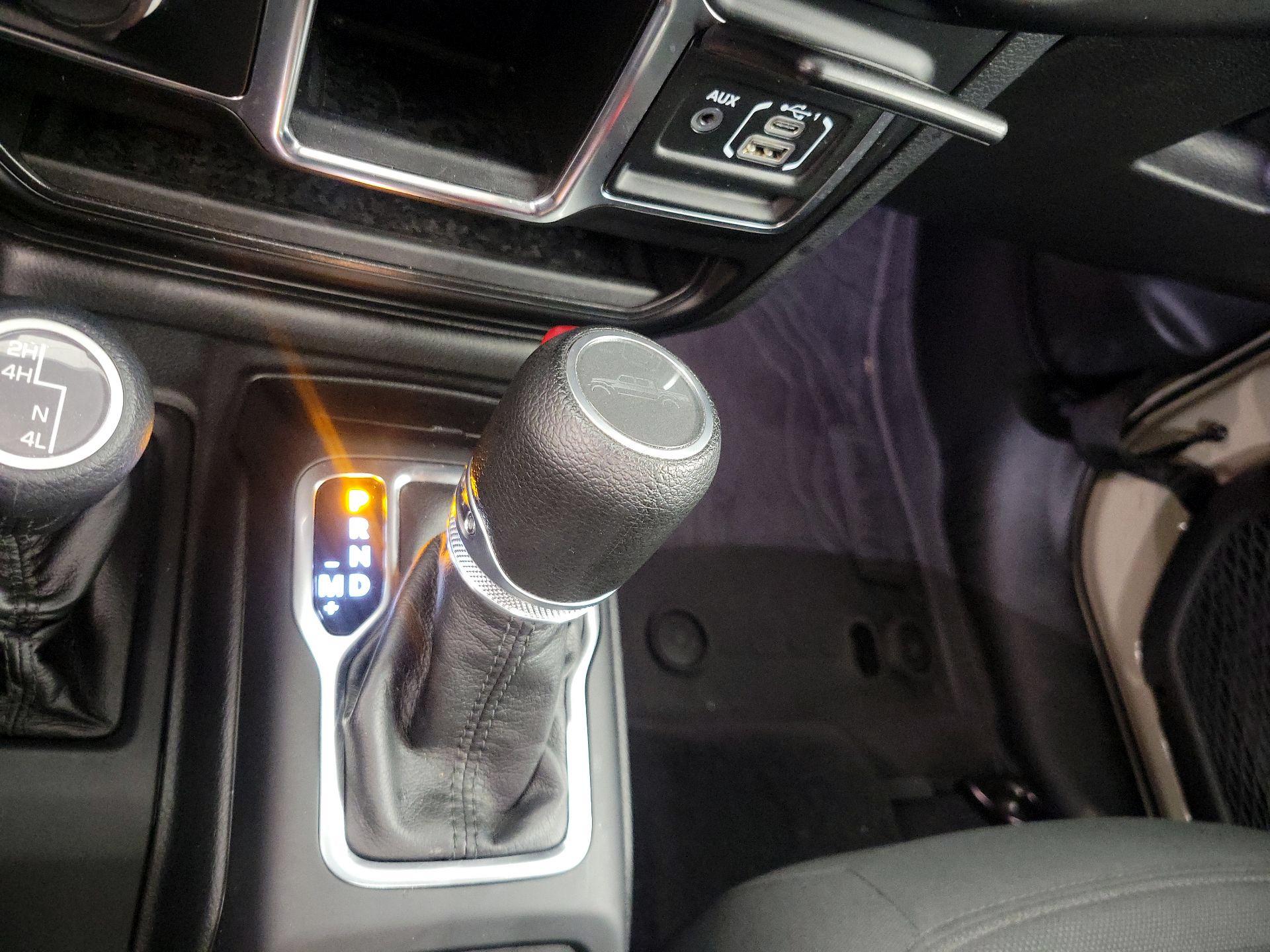 Thumbnail: 2022 Jeep Gladiator - 17