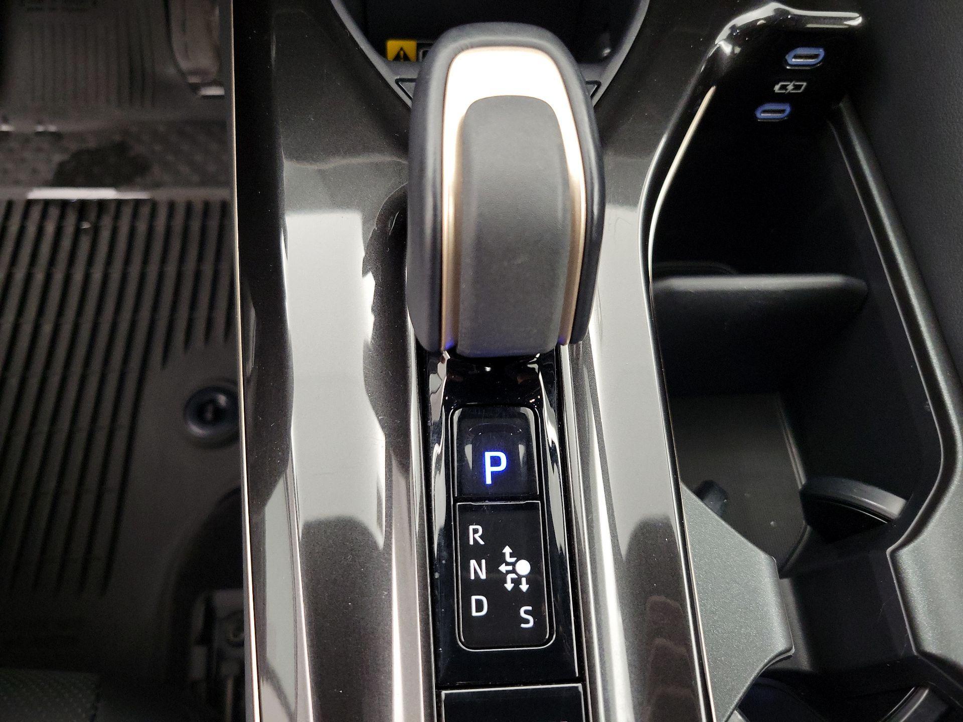 Thumbnail: 2025 Toyota Crown Signia - 17