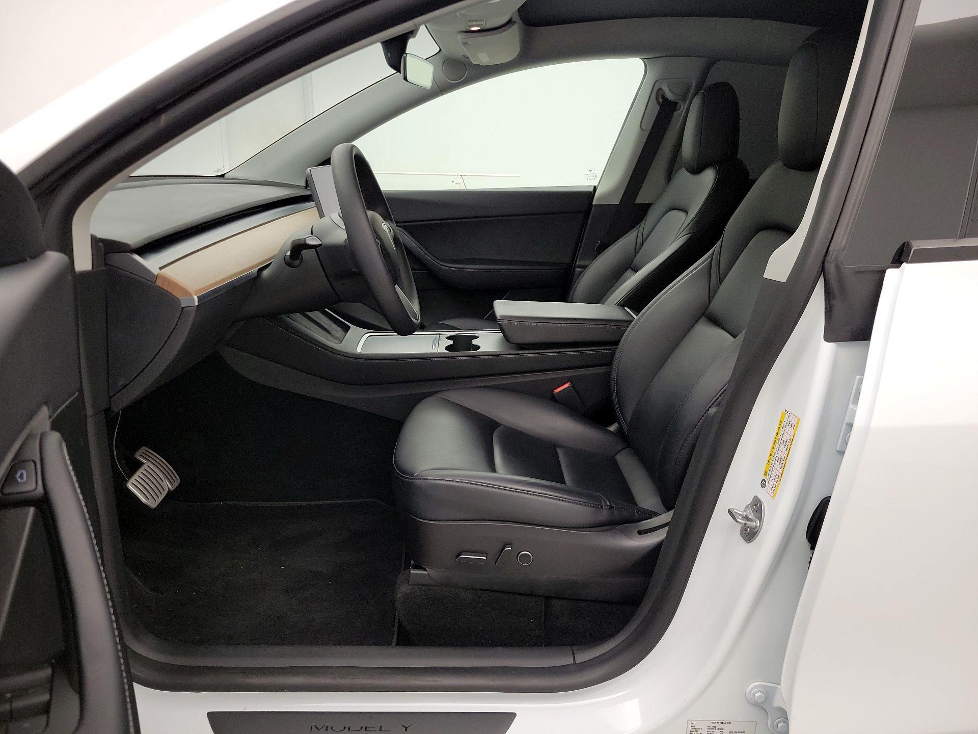 Thumbnail: 2022 Tesla Model Y - 11