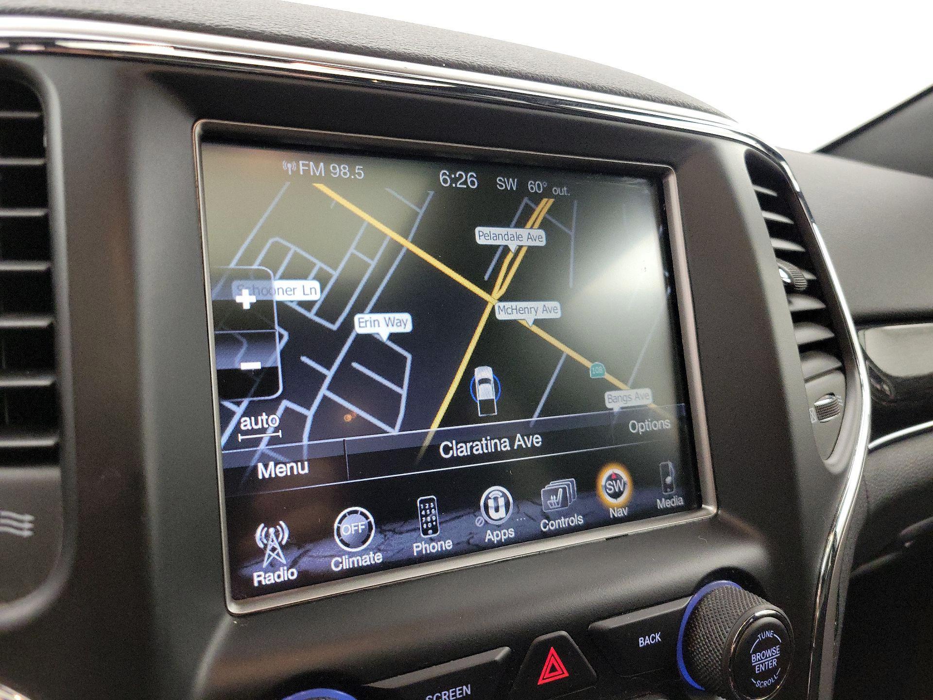 Thumbnail: 2017 Jeep Grand Cherokee - 14