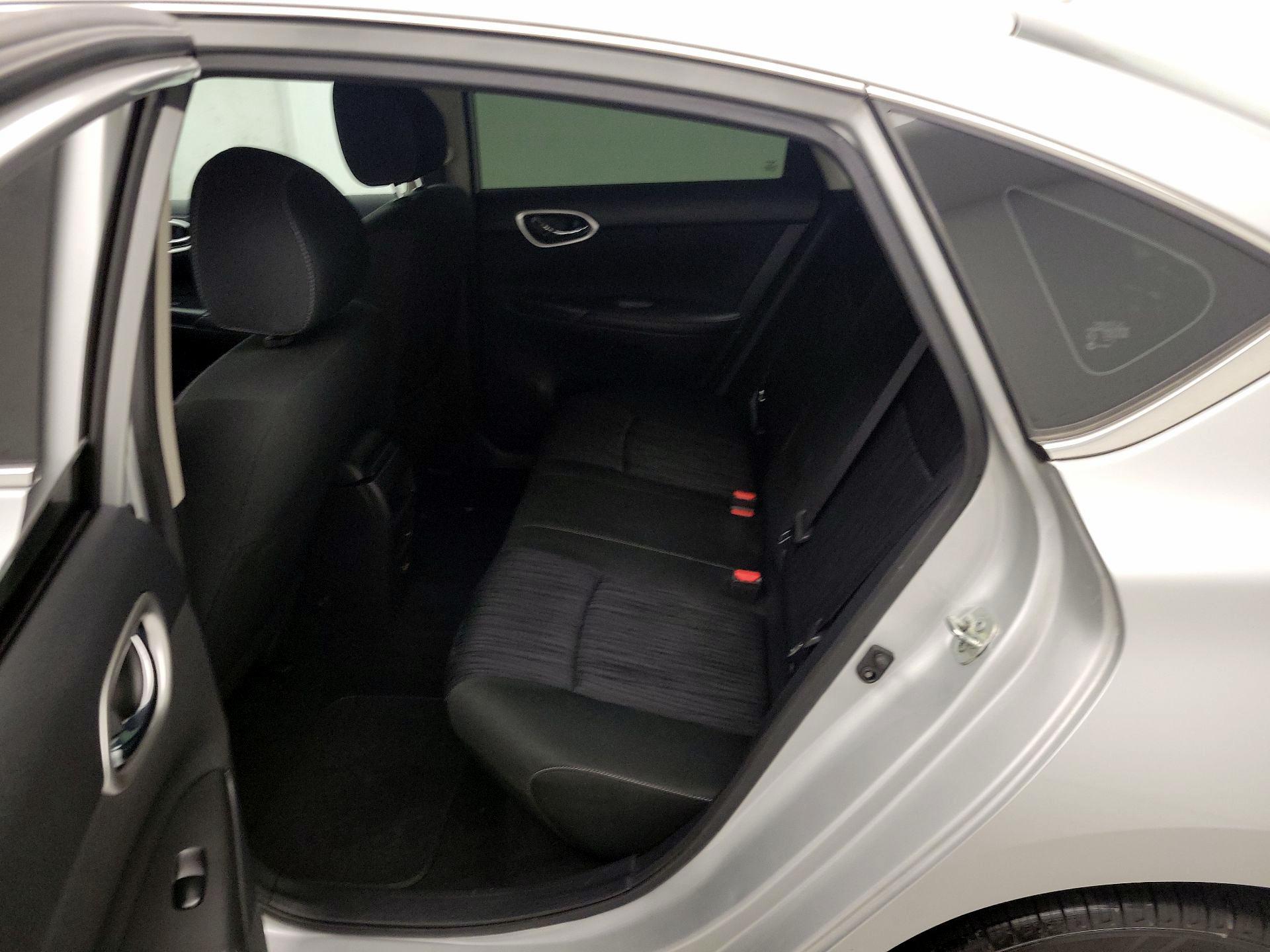 Thumbnail: 2019 Nissan Sentra - 19