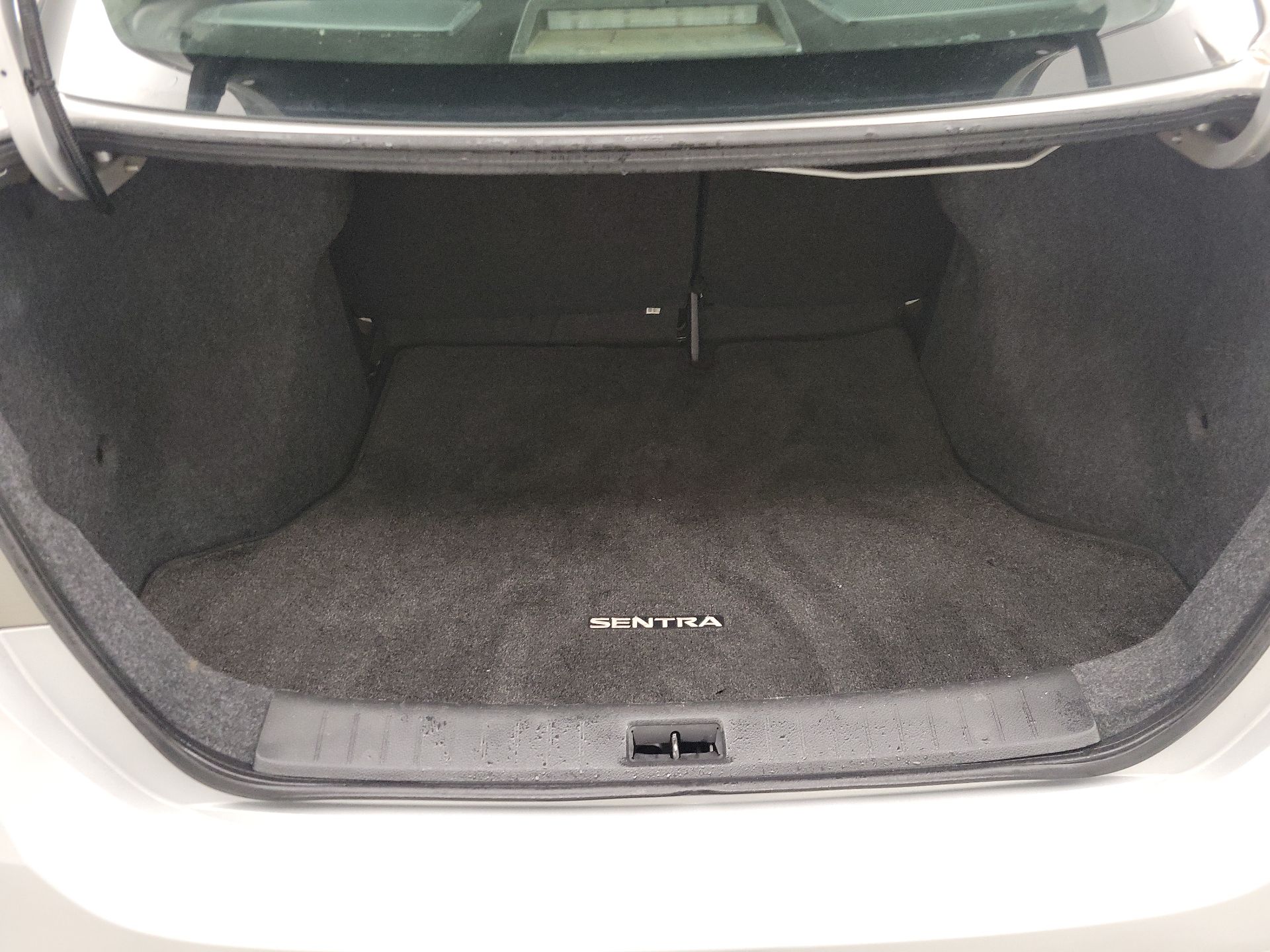 Thumbnail: 2019 Nissan Sentra - 20