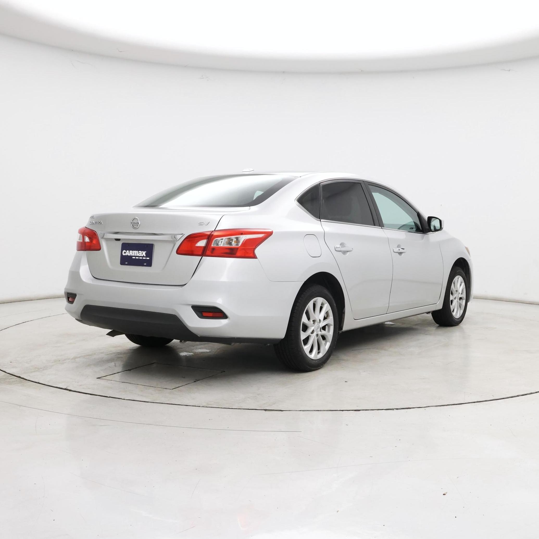 Thumbnail: 2019 Nissan Sentra - 8