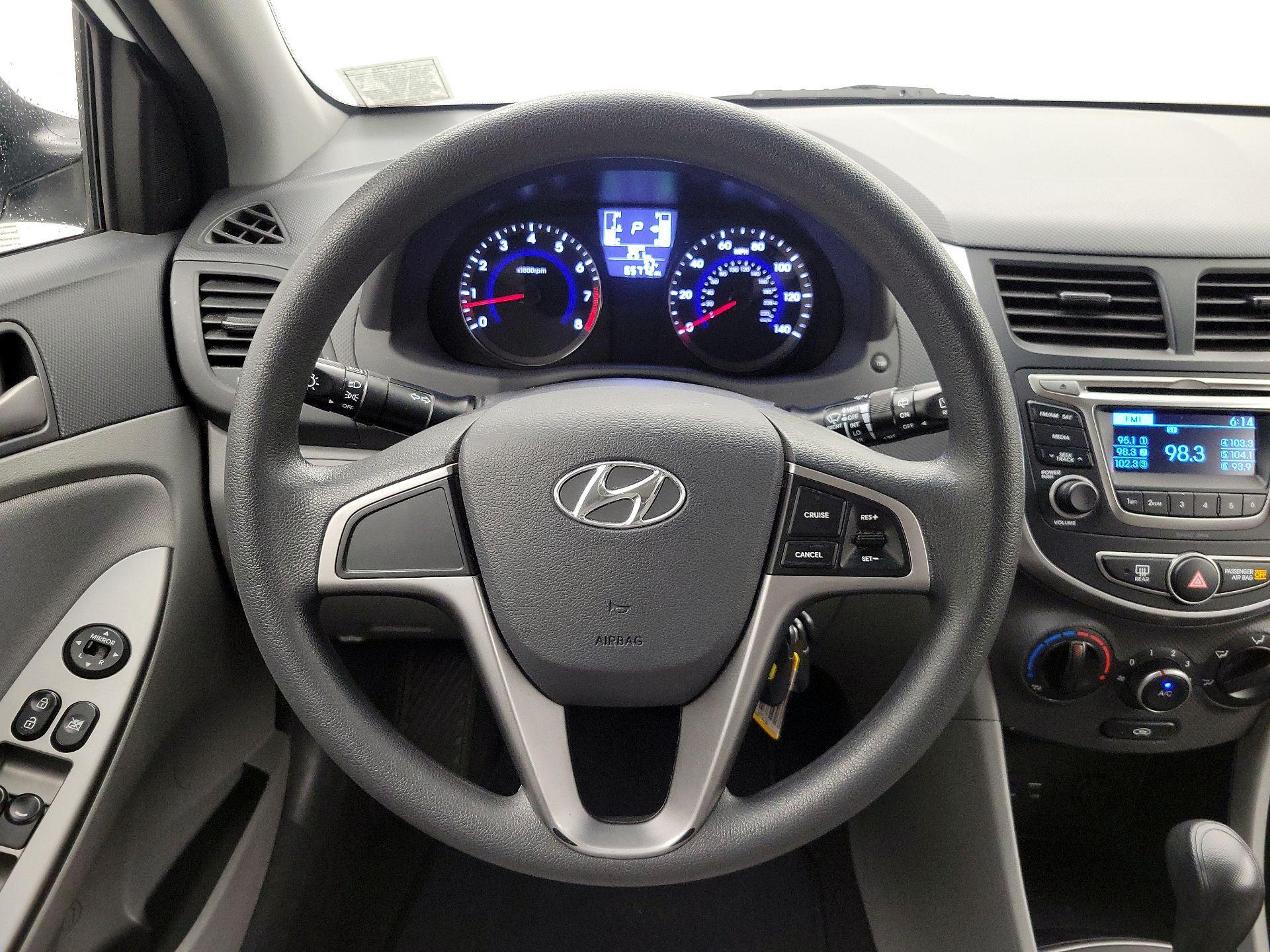Thumbnail: 2016 Hyundai Accent - 10