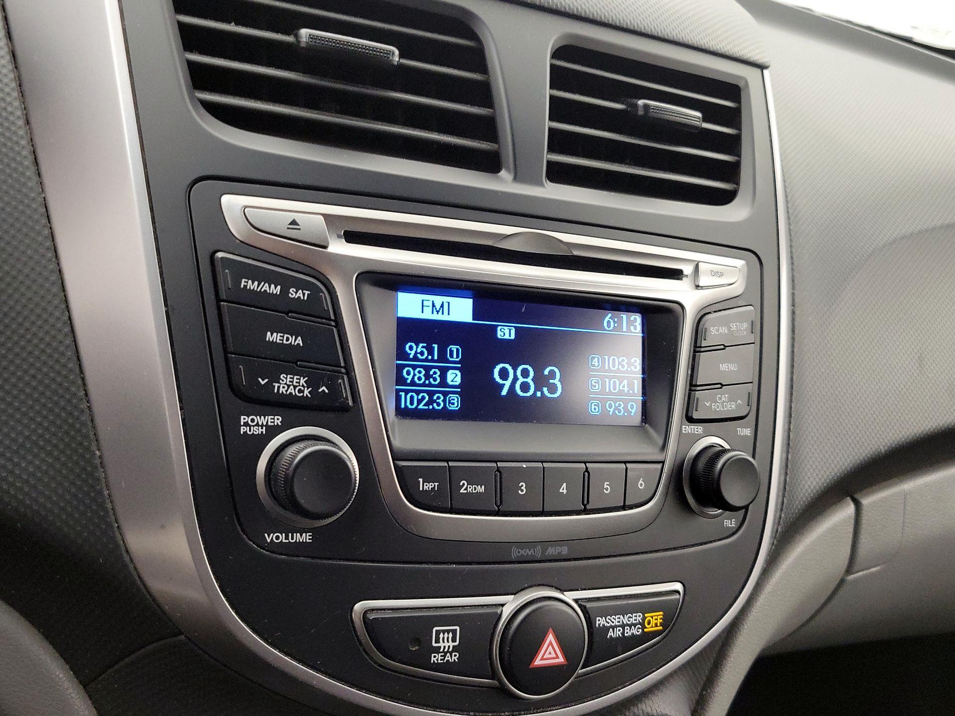 Thumbnail: 2016 Hyundai Accent - 14