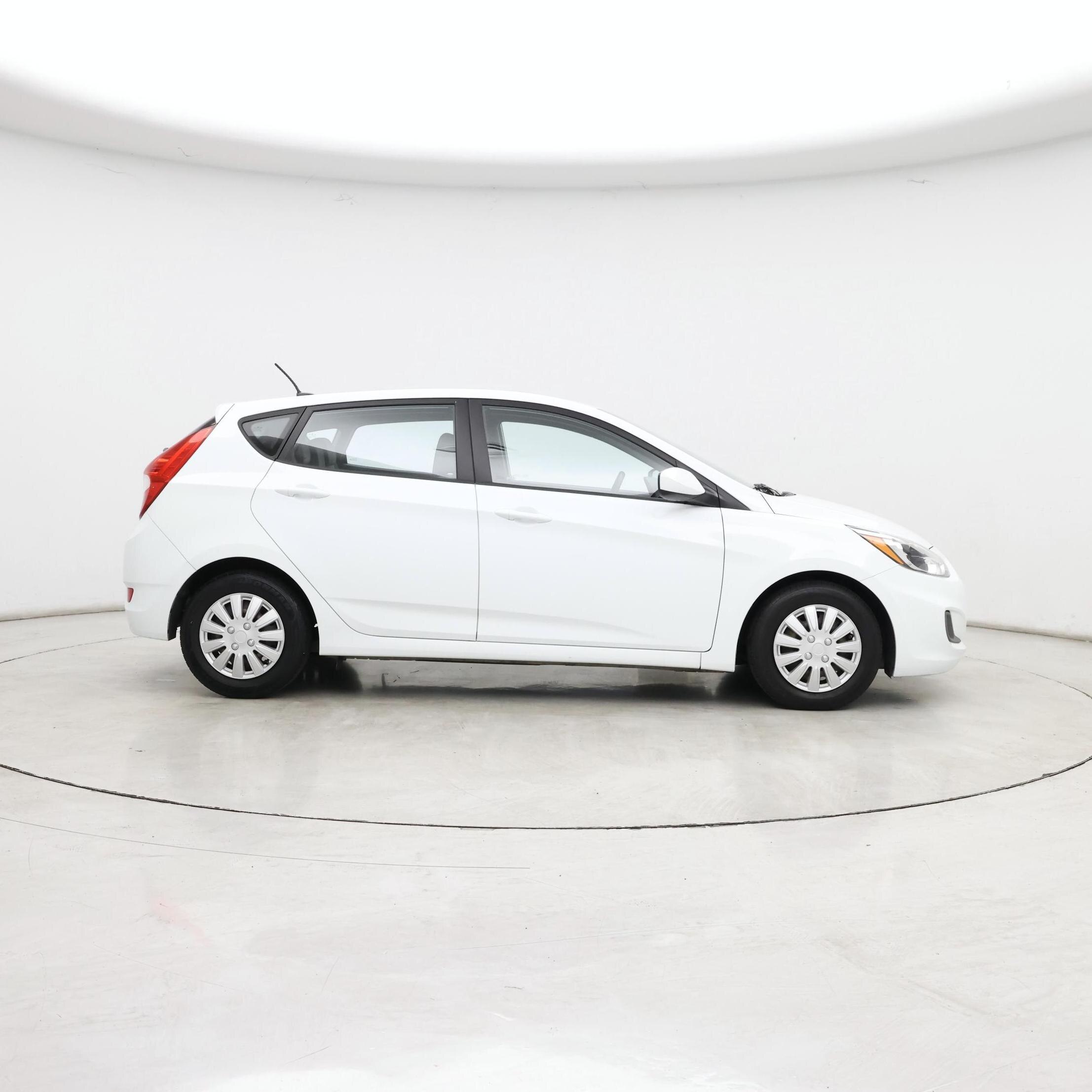 Thumbnail: 2016 Hyundai Accent - 7