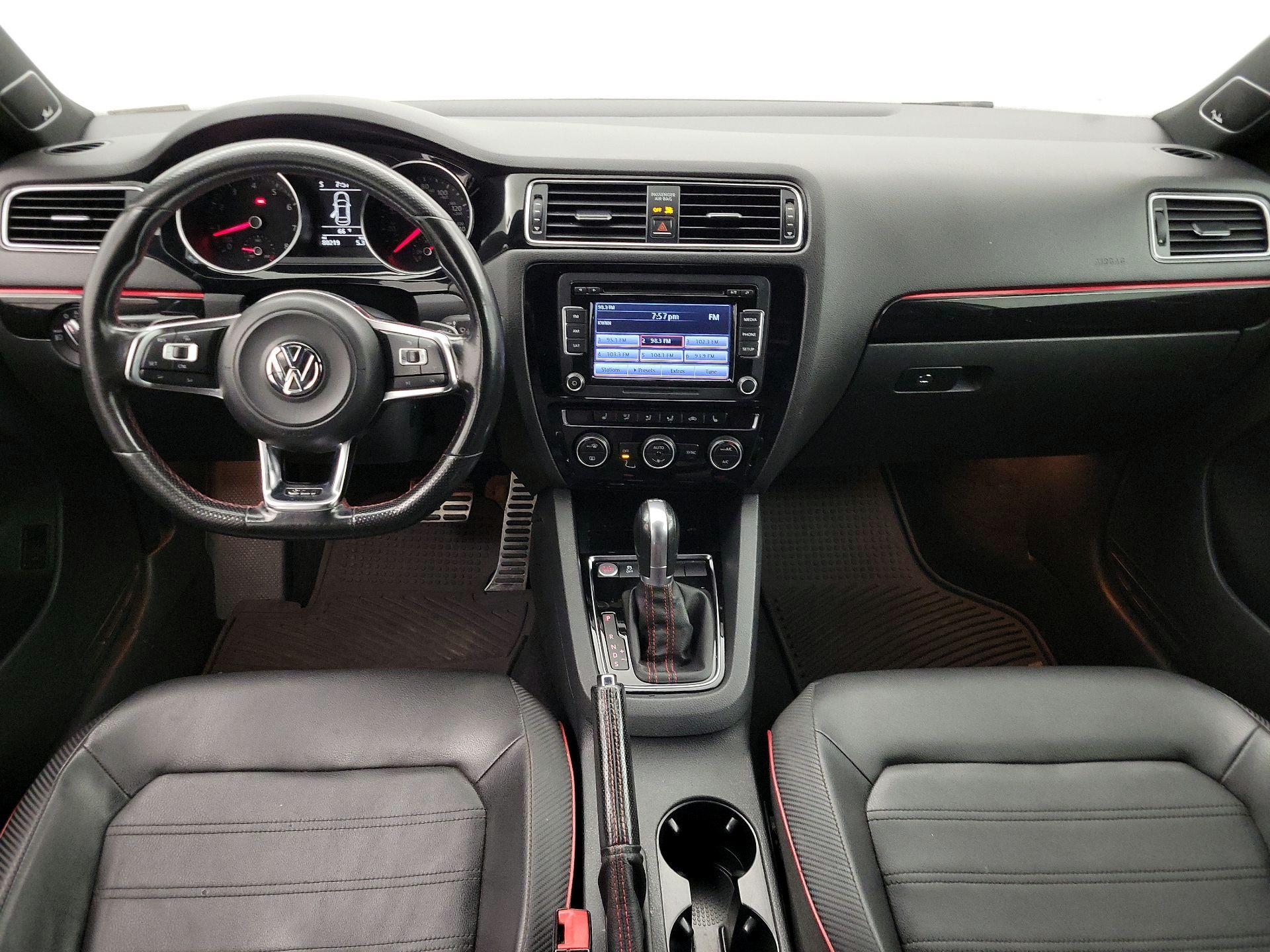 Thumbnail: 2015 Volkswagen Jetta - 9