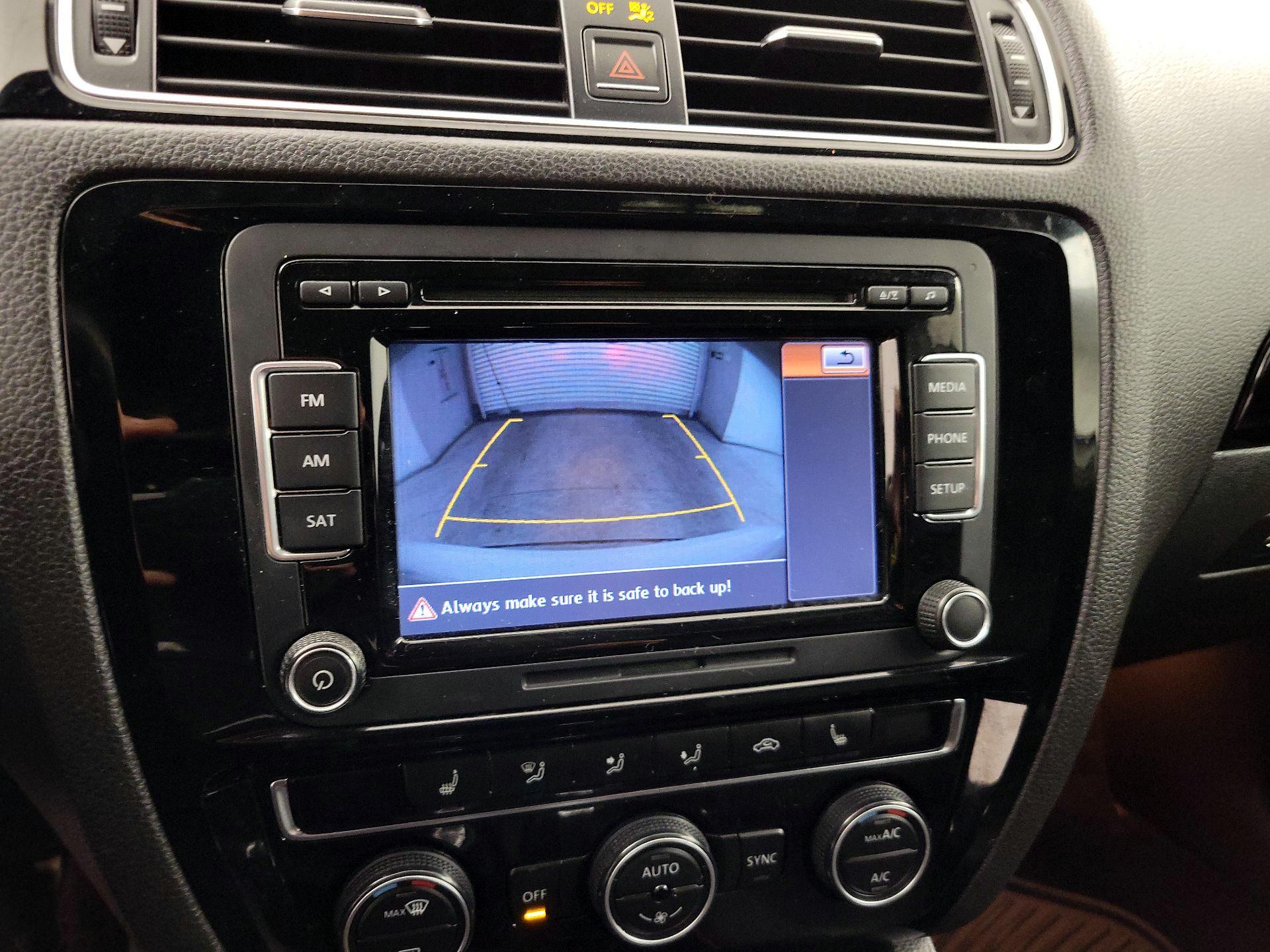 Thumbnail: 2015 Volkswagen Jetta - 14