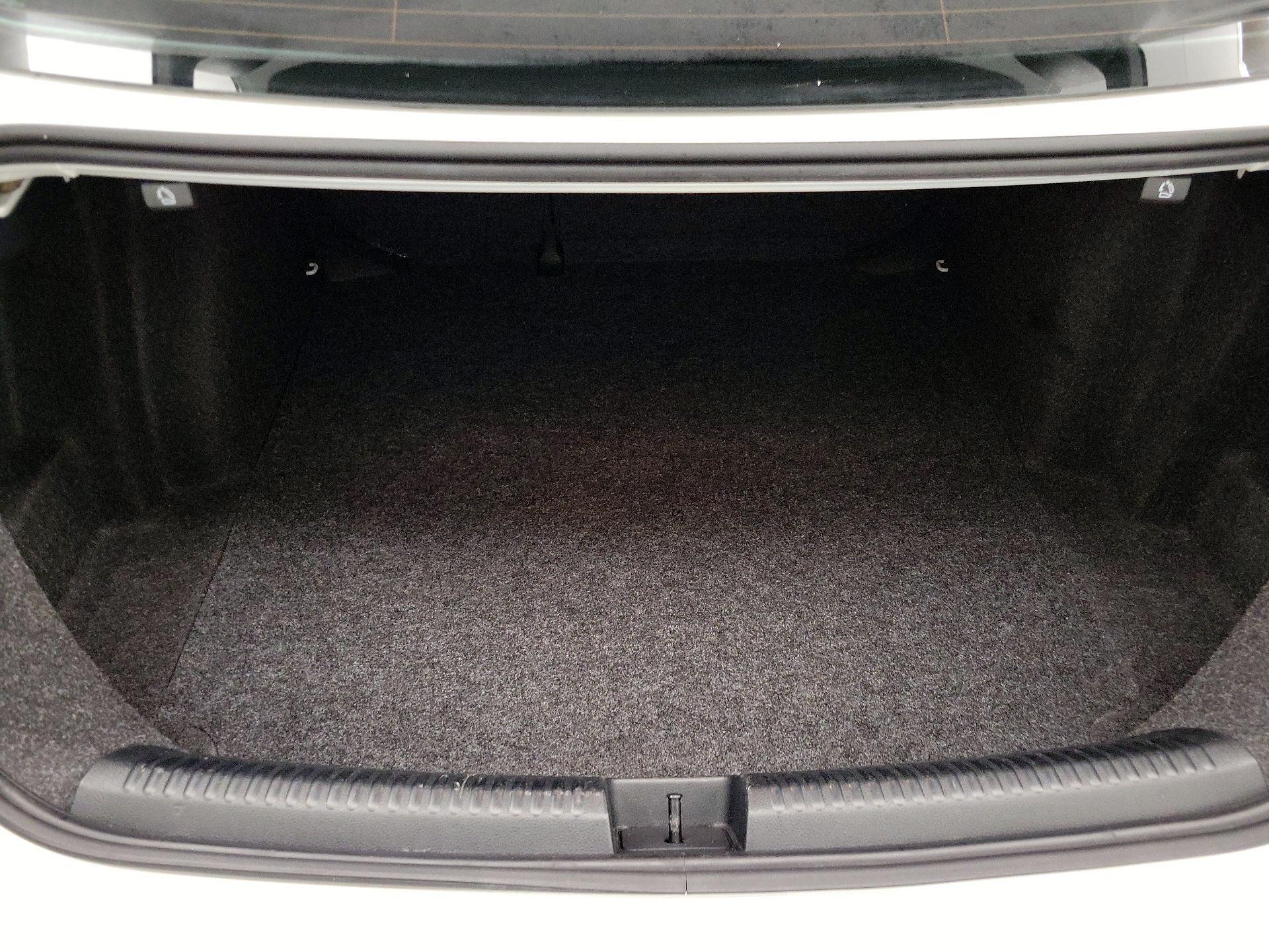 Thumbnail: 2015 Volkswagen Jetta - 20