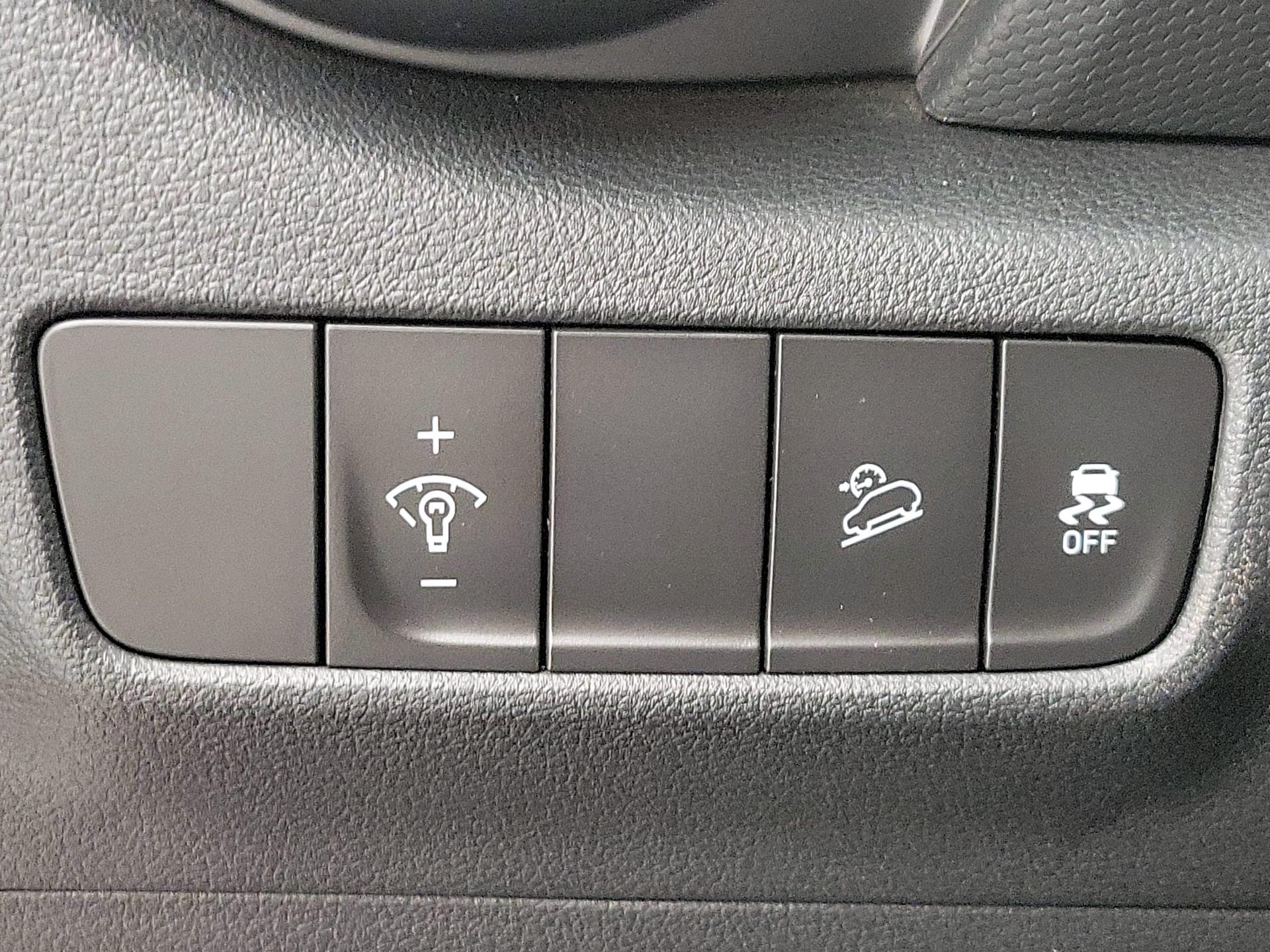 Thumbnail: 2022 Hyundai Kona - 13