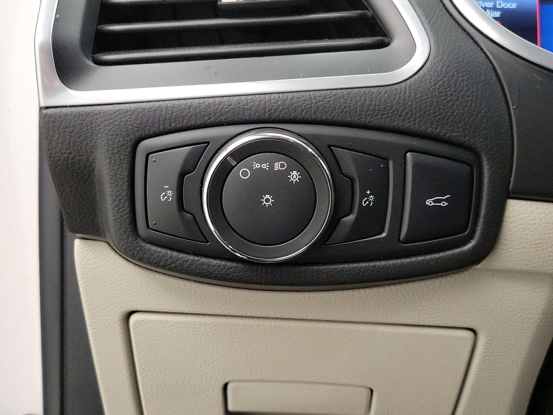 Thumbnail: 2017 Ford Edge - 13