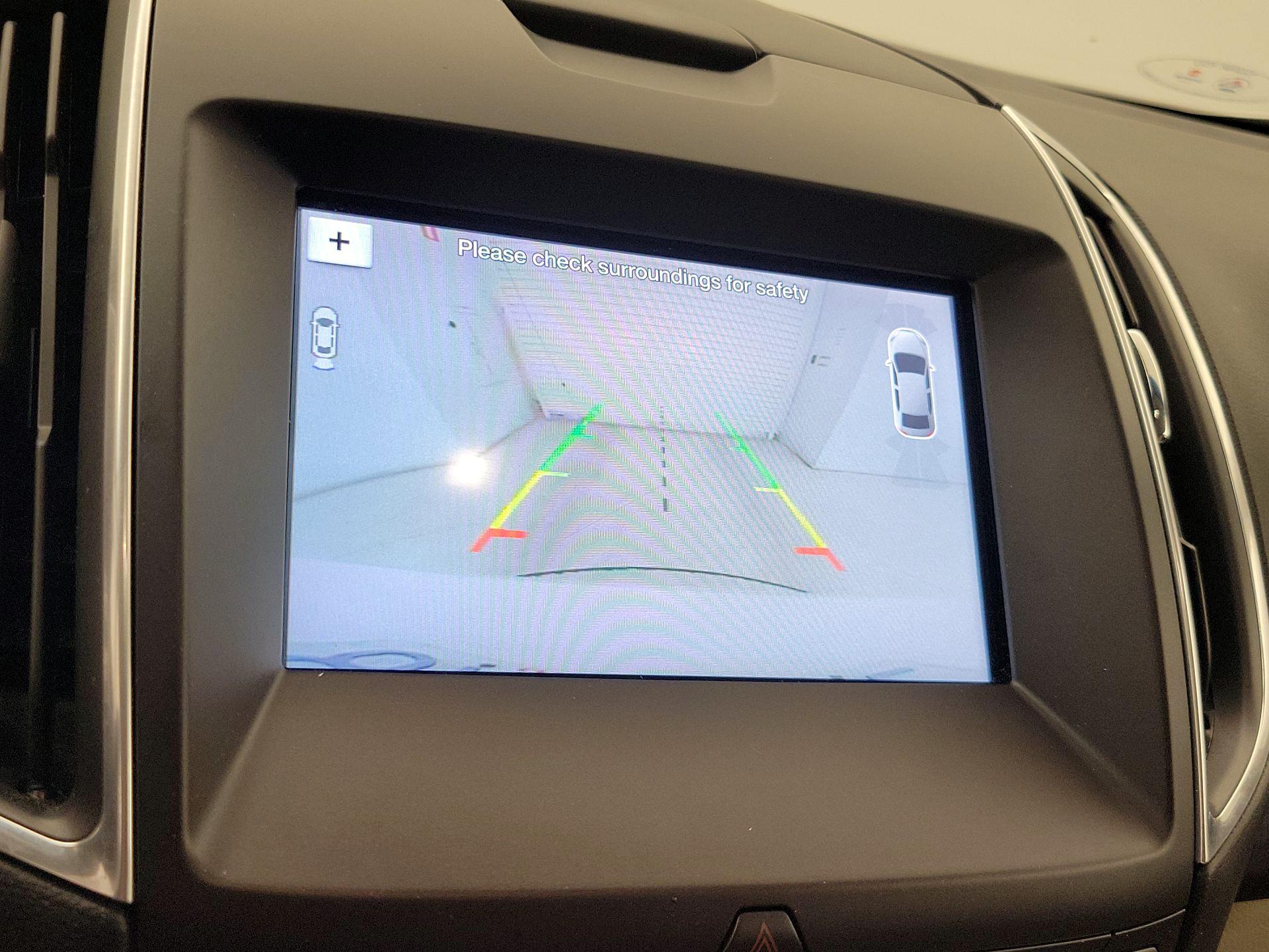 Thumbnail: 2017 Ford Edge - 15