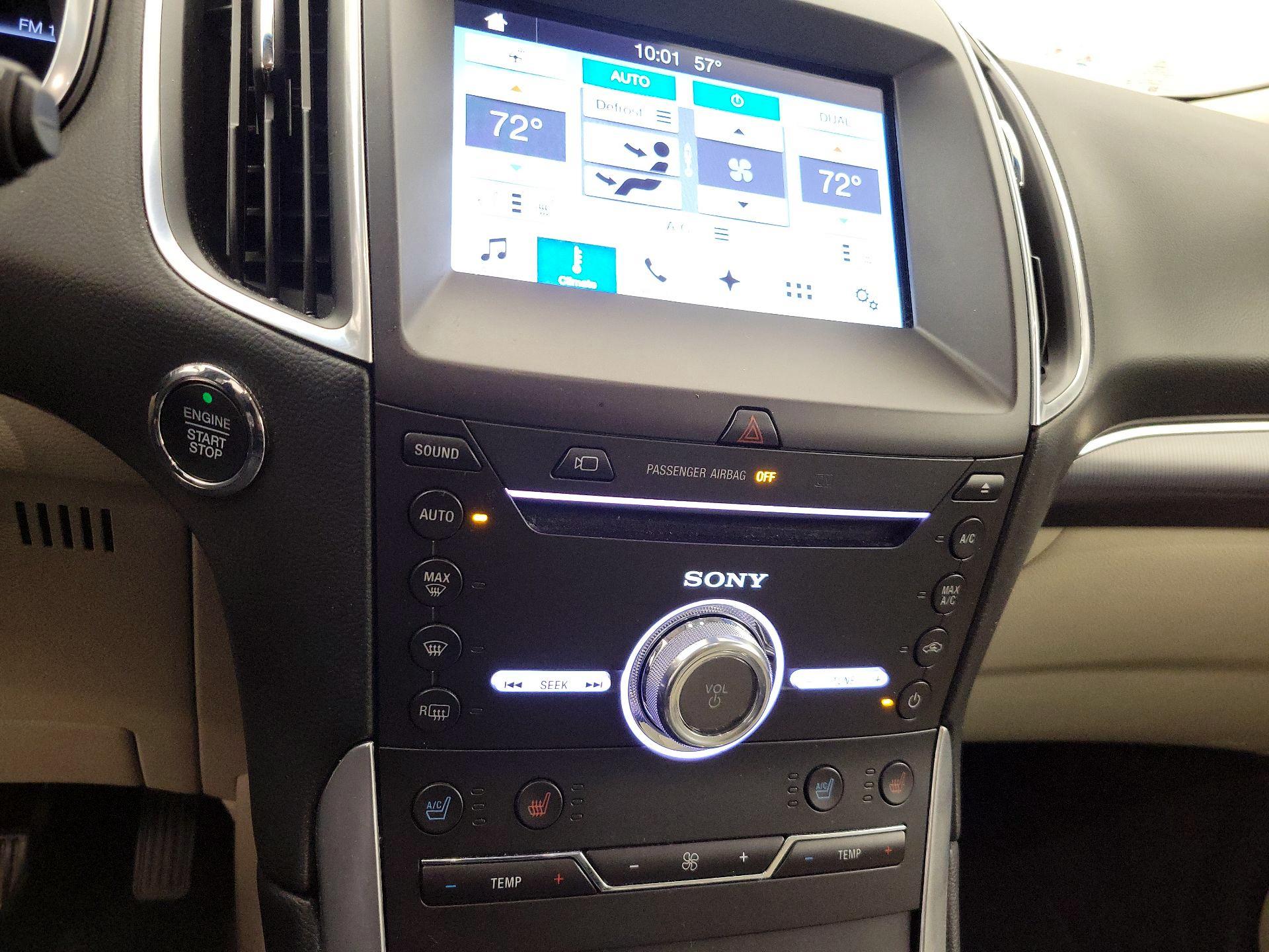 Thumbnail: 2017 Ford Edge - 17