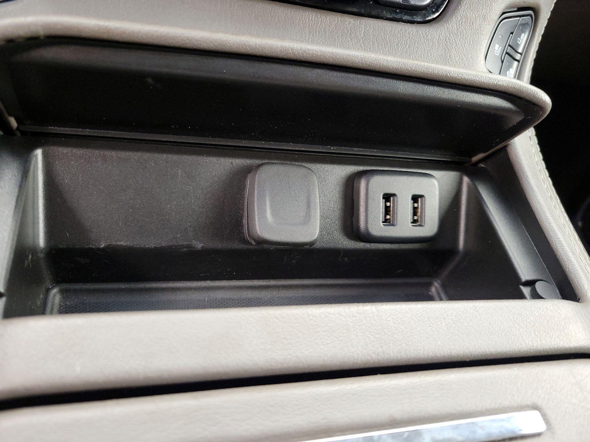 Thumbnail: 2019 GMC Yukon - 19