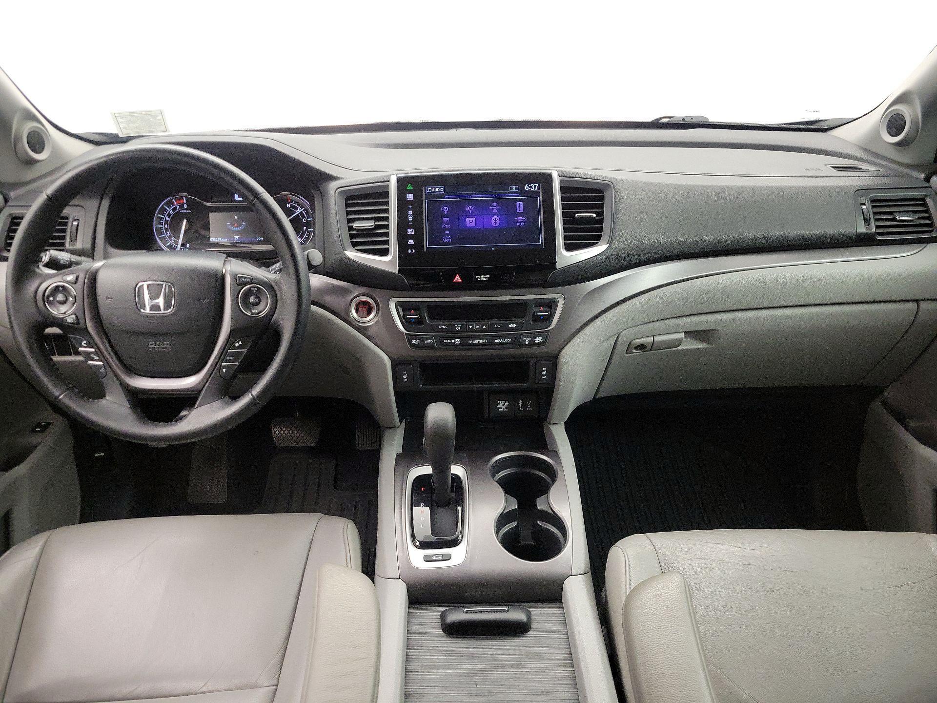 Thumbnail: 2016 Honda Pilot - 9