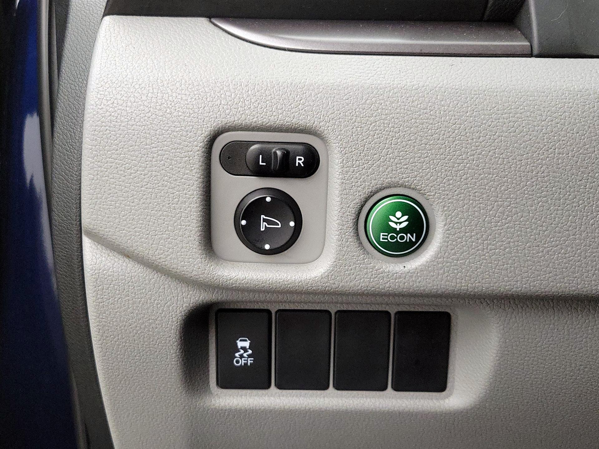 Thumbnail: 2016 Honda Pilot - 13