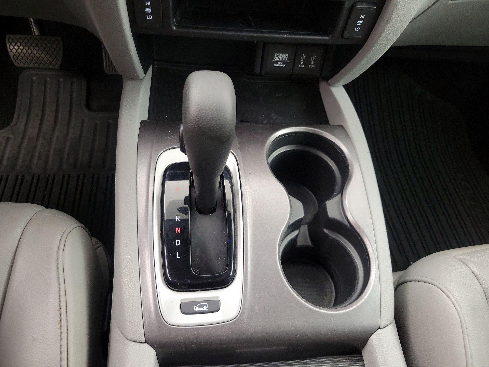 Thumbnail: 2016 Honda Pilot - 17